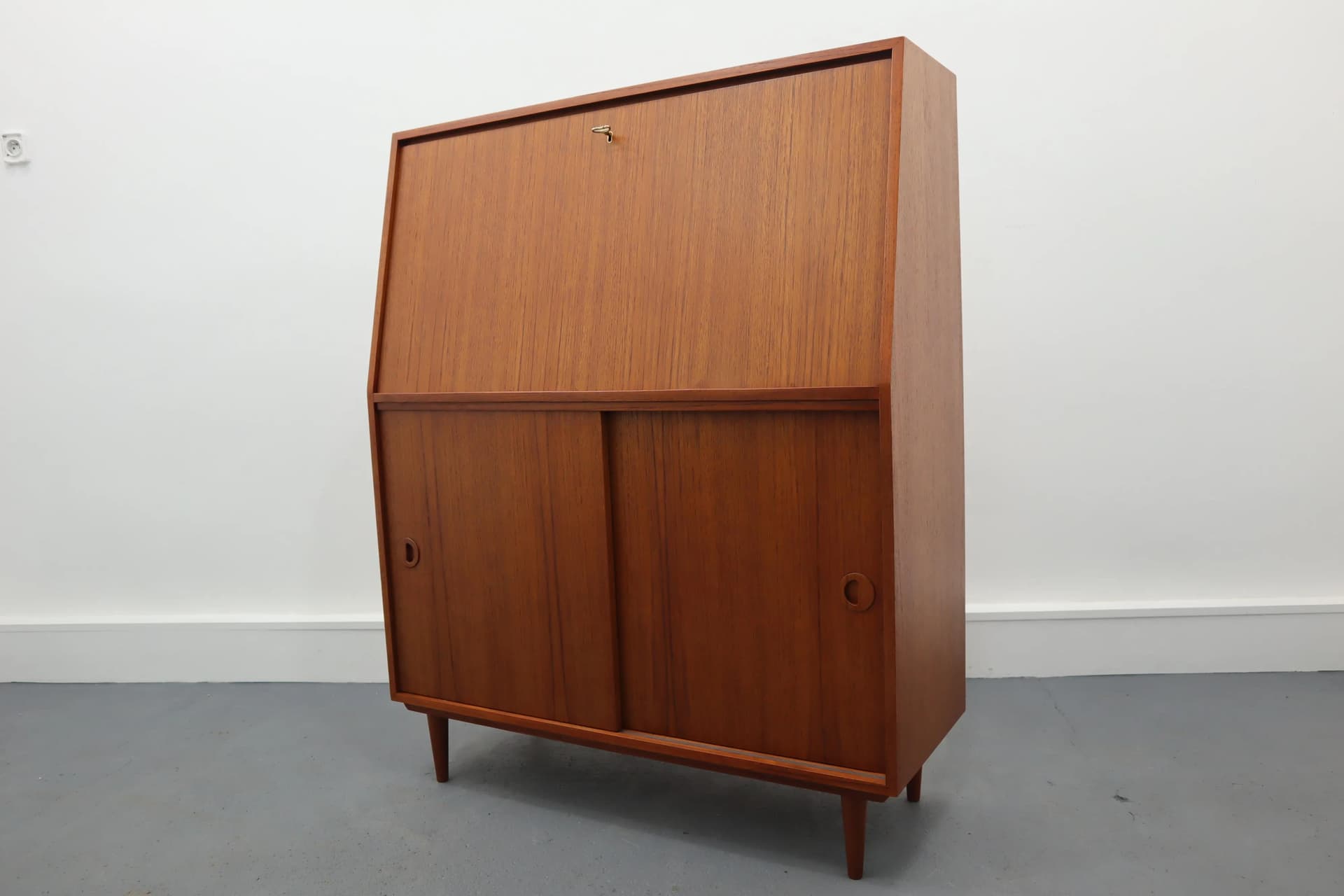 Sekretarzyk, teak brązowy, Dania, lata 60. - 39717