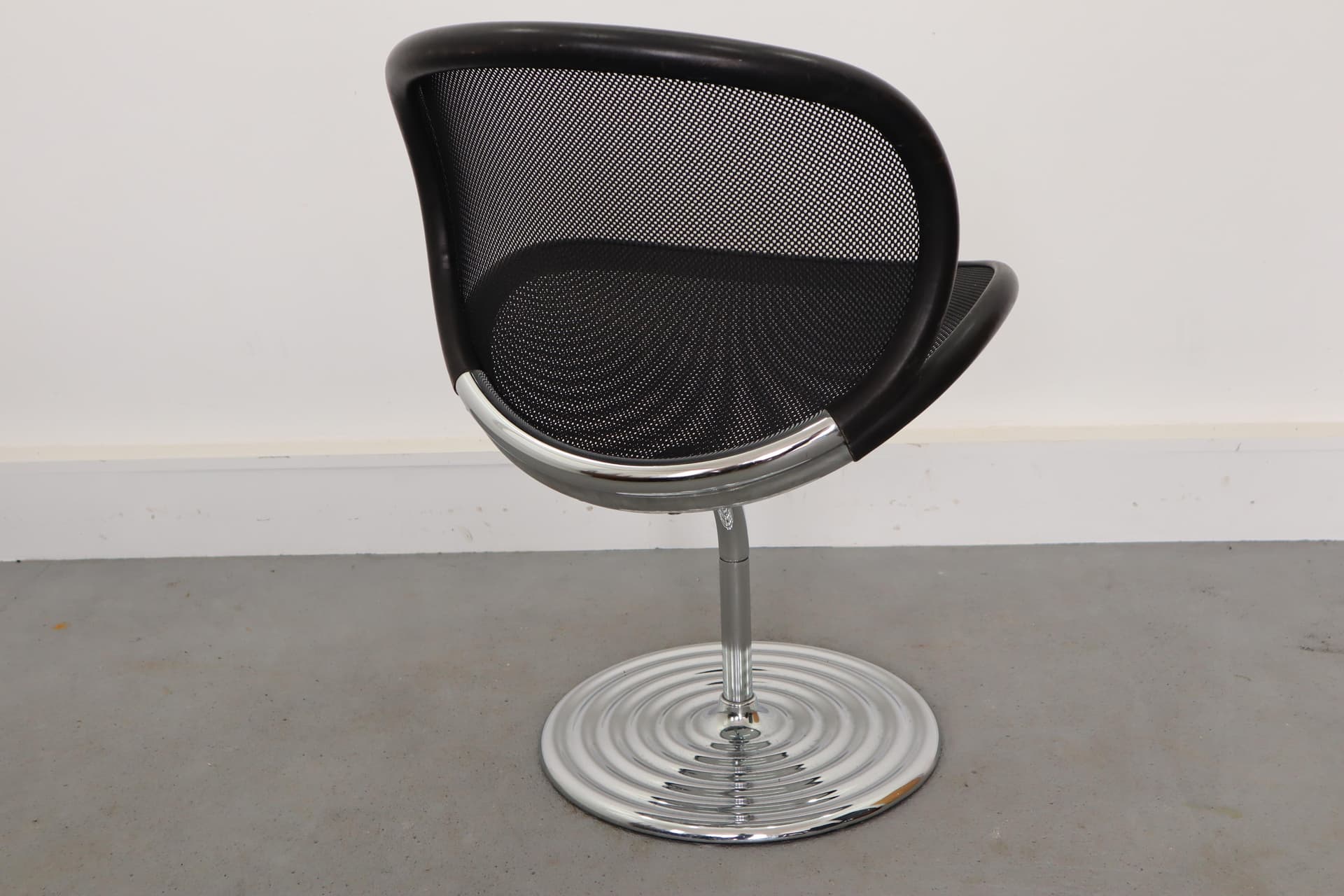 Fotel obrotowy, czarny plastik, skóra, chrom, proj. H. Ohl, Niemcy, lata 80. - 39682