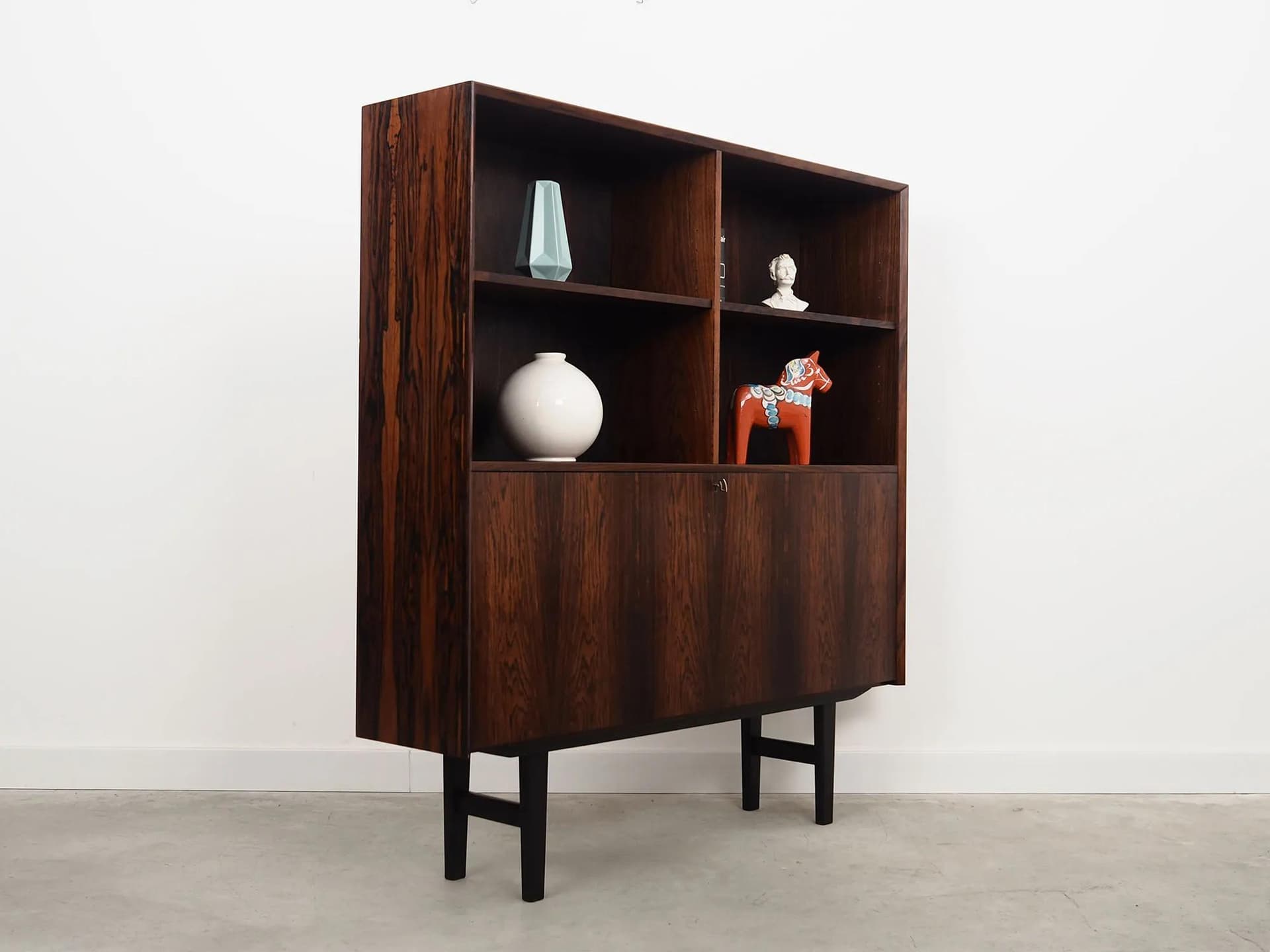 Bookcase, brown rosewood, Brouer Møbelfabrik, Denmark, 1960s. - 40058