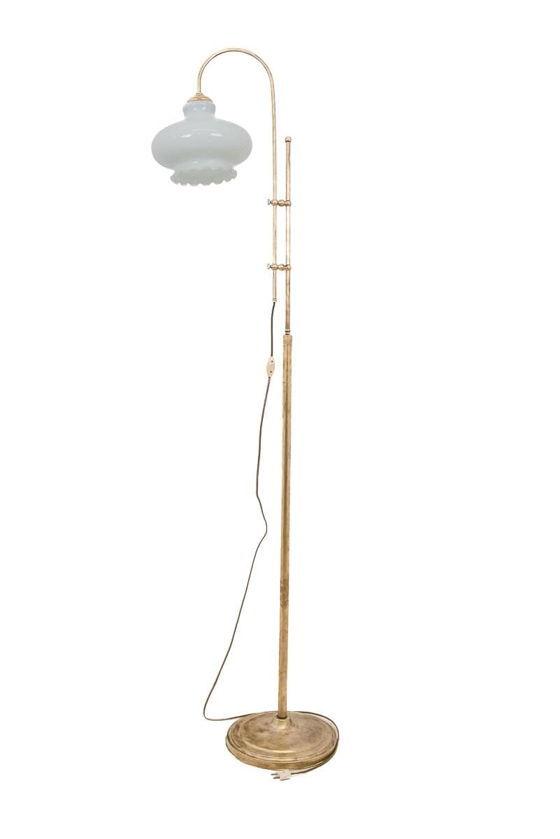Lampa stojąca, metal biały, szkło opalizujące, Polska, lata 60.