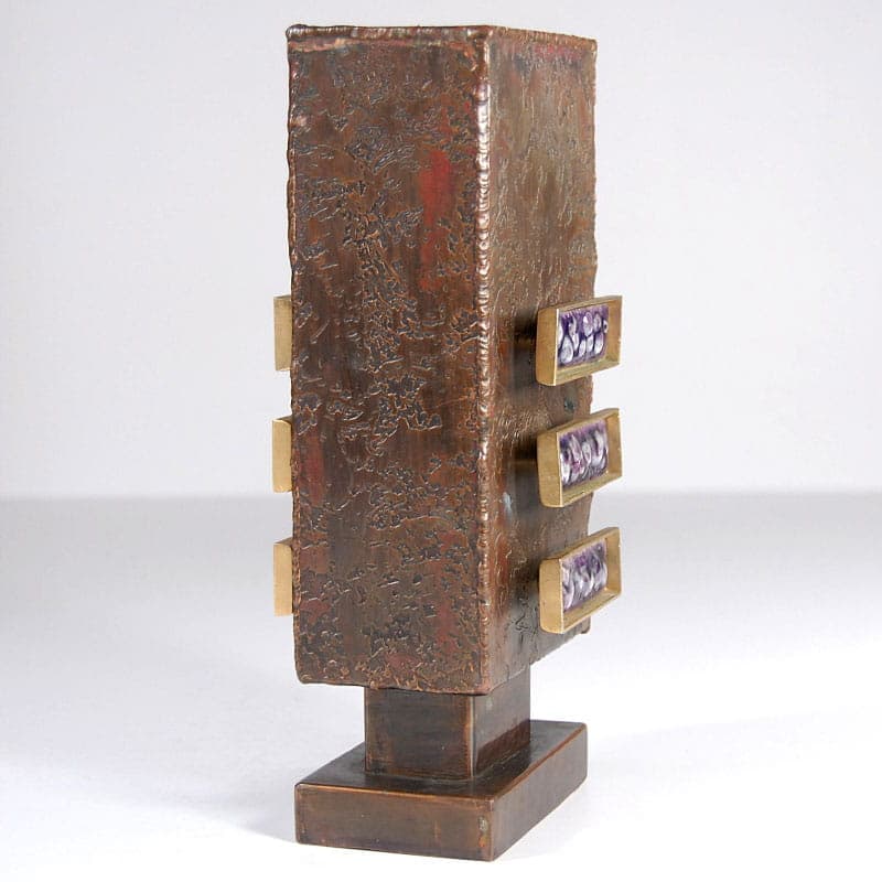 Brutalist vase, dark brown copper, 1960s. - 39952