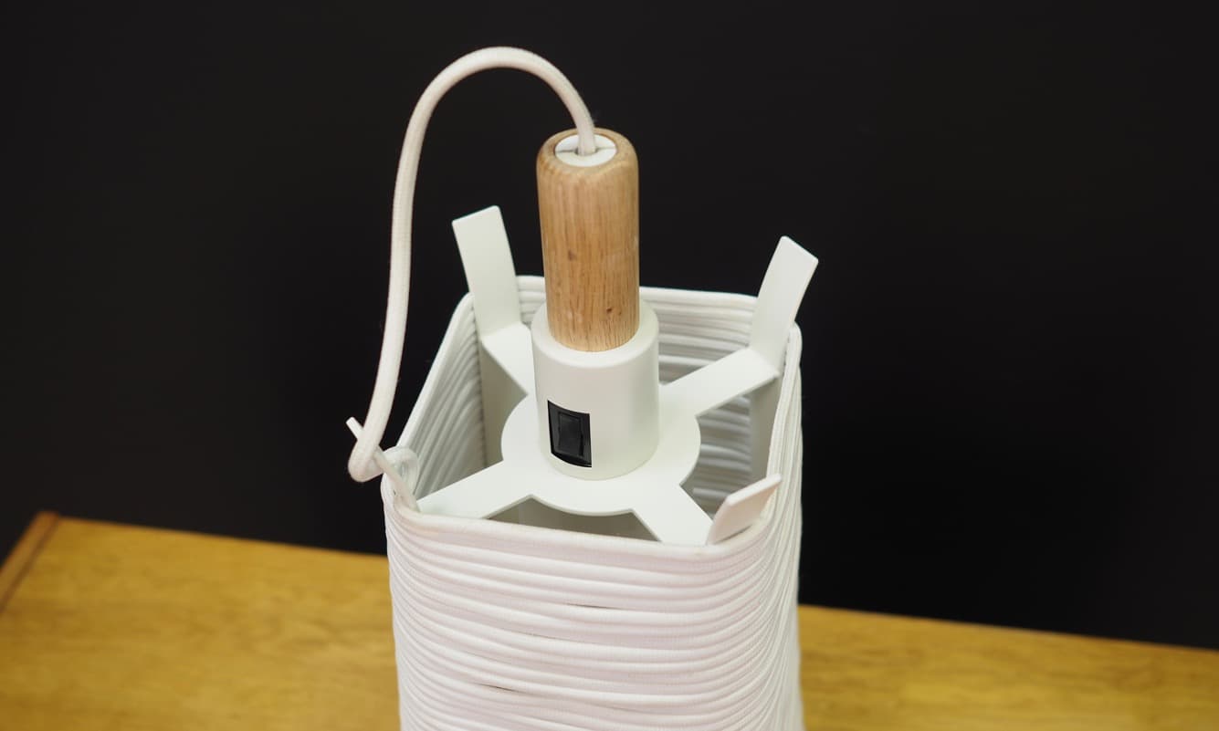 Lampa biurkowa, metal biały, proj. O. Recht & C. Høncke, BoConcept, Dania, lata 70. - 40015