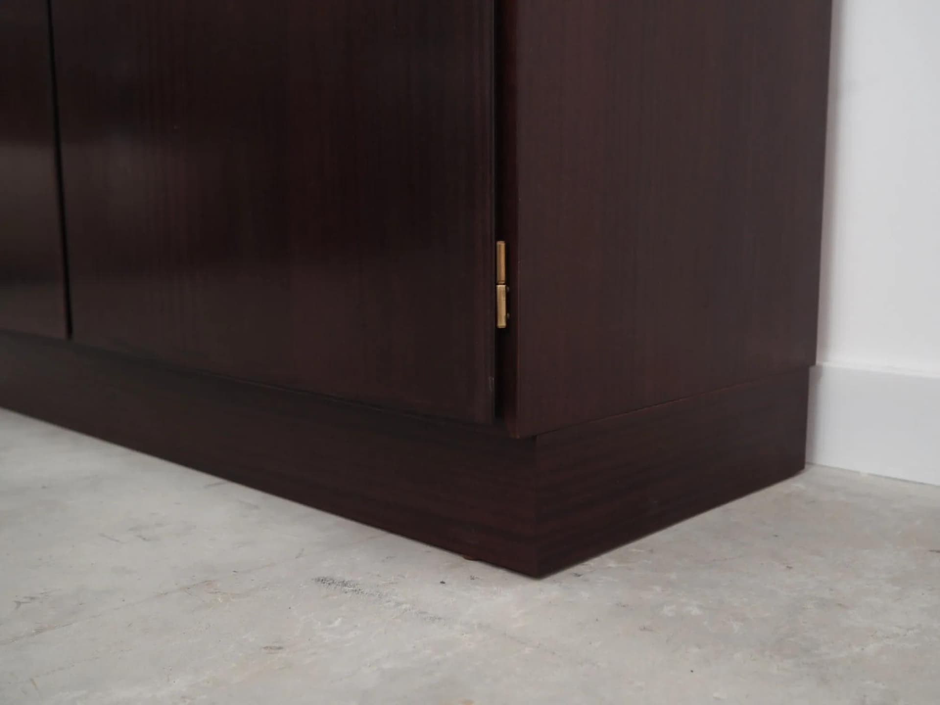 Cabinet, dark brown mahogany, Omann Jun, Denmark, 1960s - 40545
