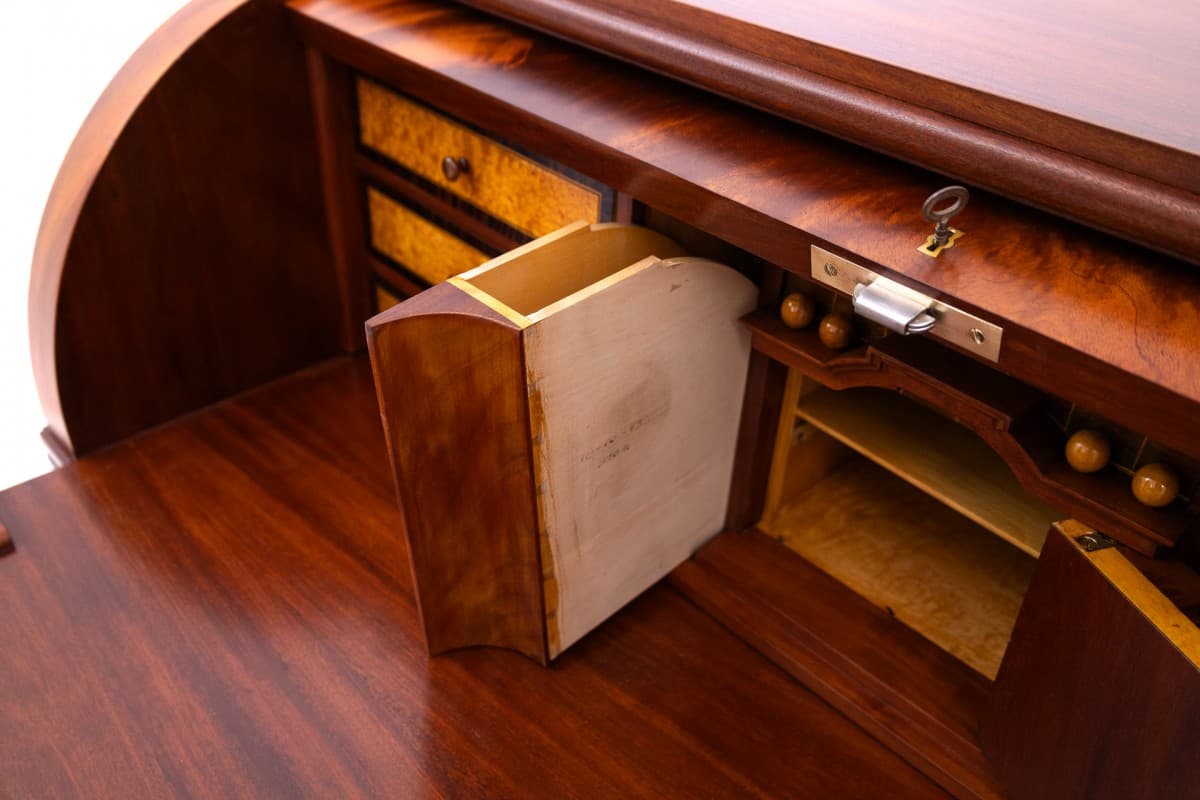 Mahoniowy sekretarzyk z intarsją, Norwegia, lata 80. XIX wieku - 47233