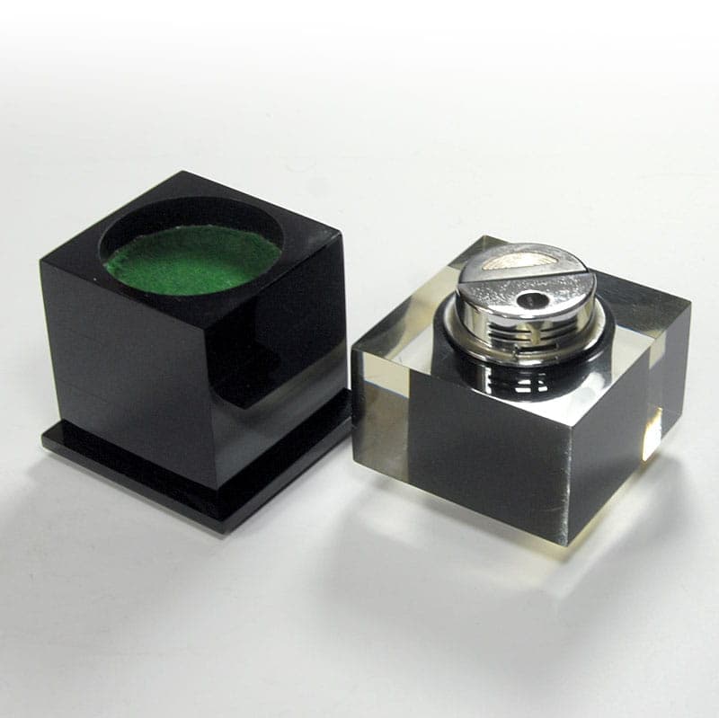 Zapalniczka stołowa postmodernistyczna, akryl czarny, lata 70. - 40380