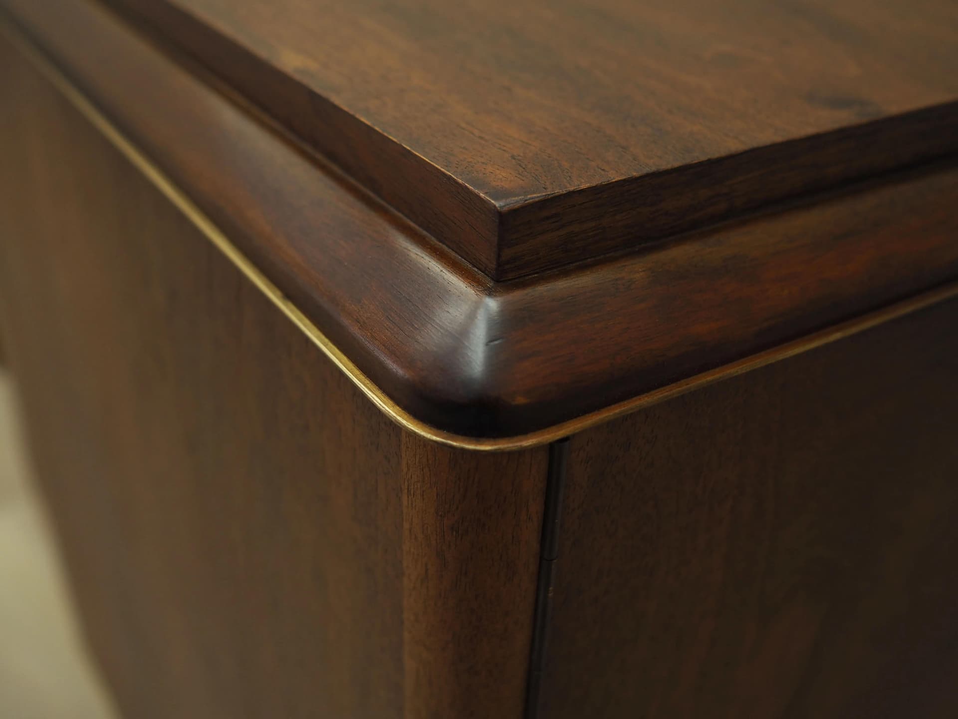 Highboard, orzech, metal czarny, Dania, lata 60. - 40495