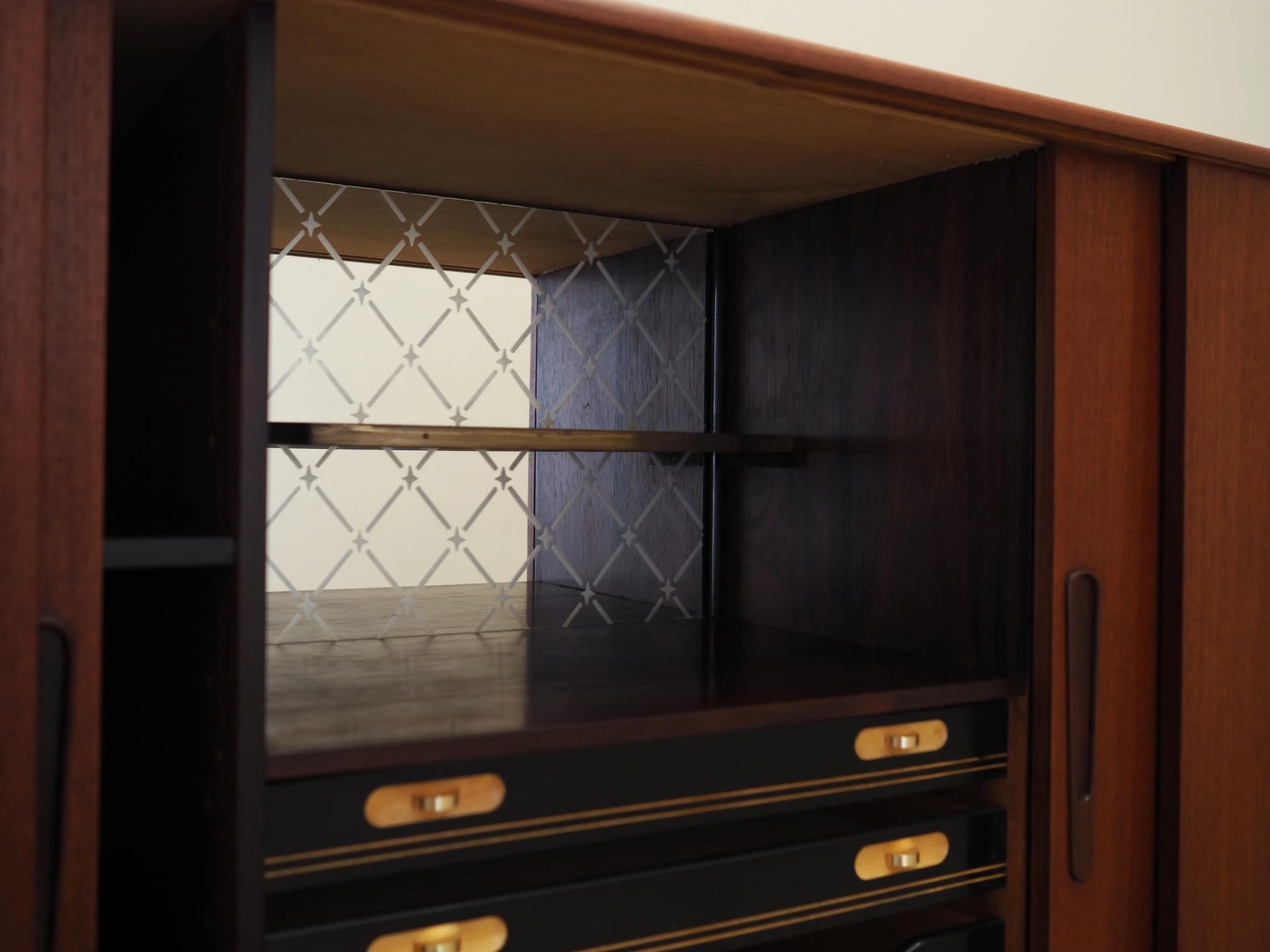 Highboard, teak pomarańczowy, Dania, lata 60. - 40485