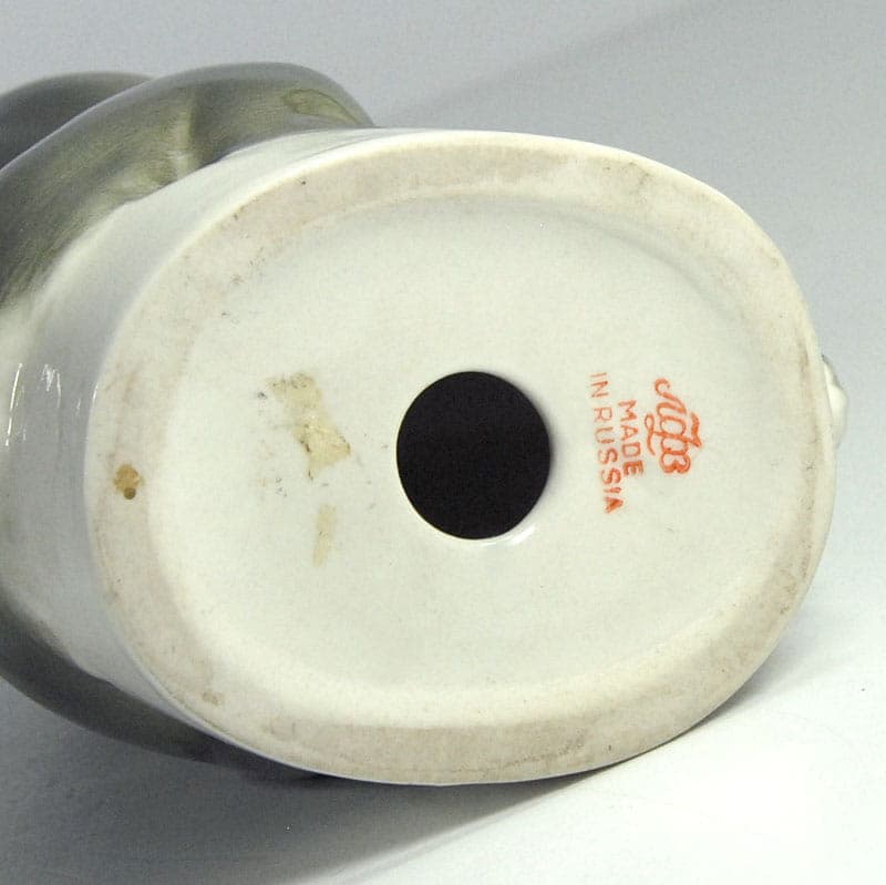 Figurka mandryl, wielobarwna porcelana, Rosja, lata 80. - 40177