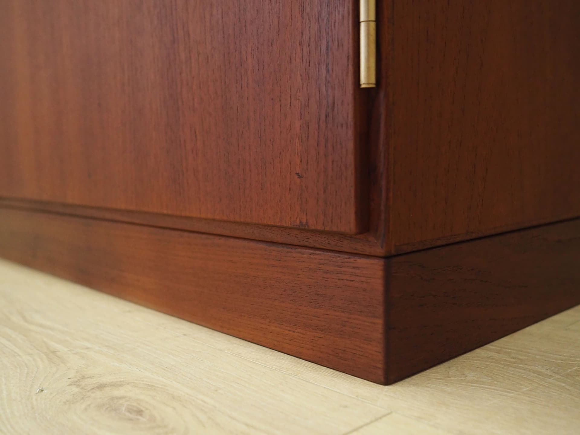 Bookcase, dark brown teak, by B. Mogensen, Denmark, 1960s. - 51327
