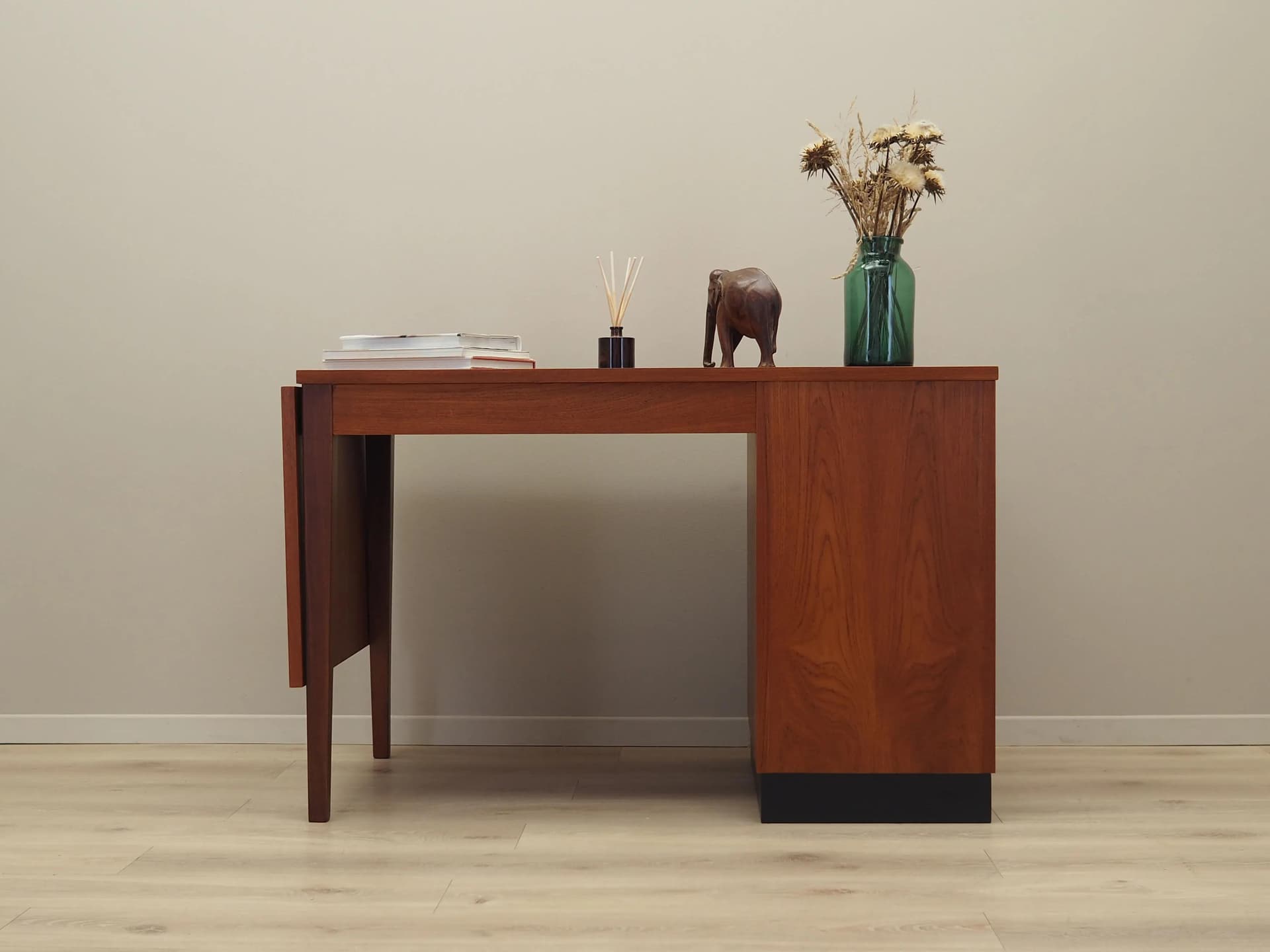 Desk, orange teak, Denmark, 1970s - 41101