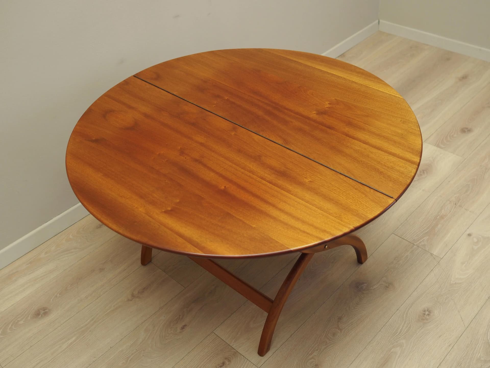 Round table, dark brown mahogany, Denmark, 1970s - 41083