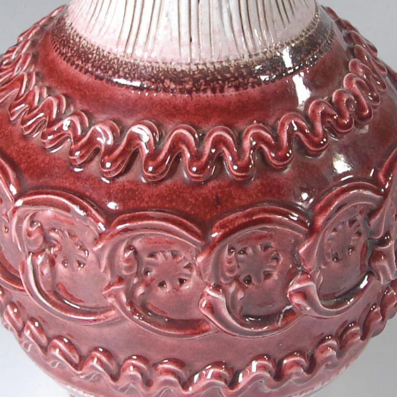 Vase Nuovo Rinascimento, maroon ceramics, Italy, 1960s. - 41696