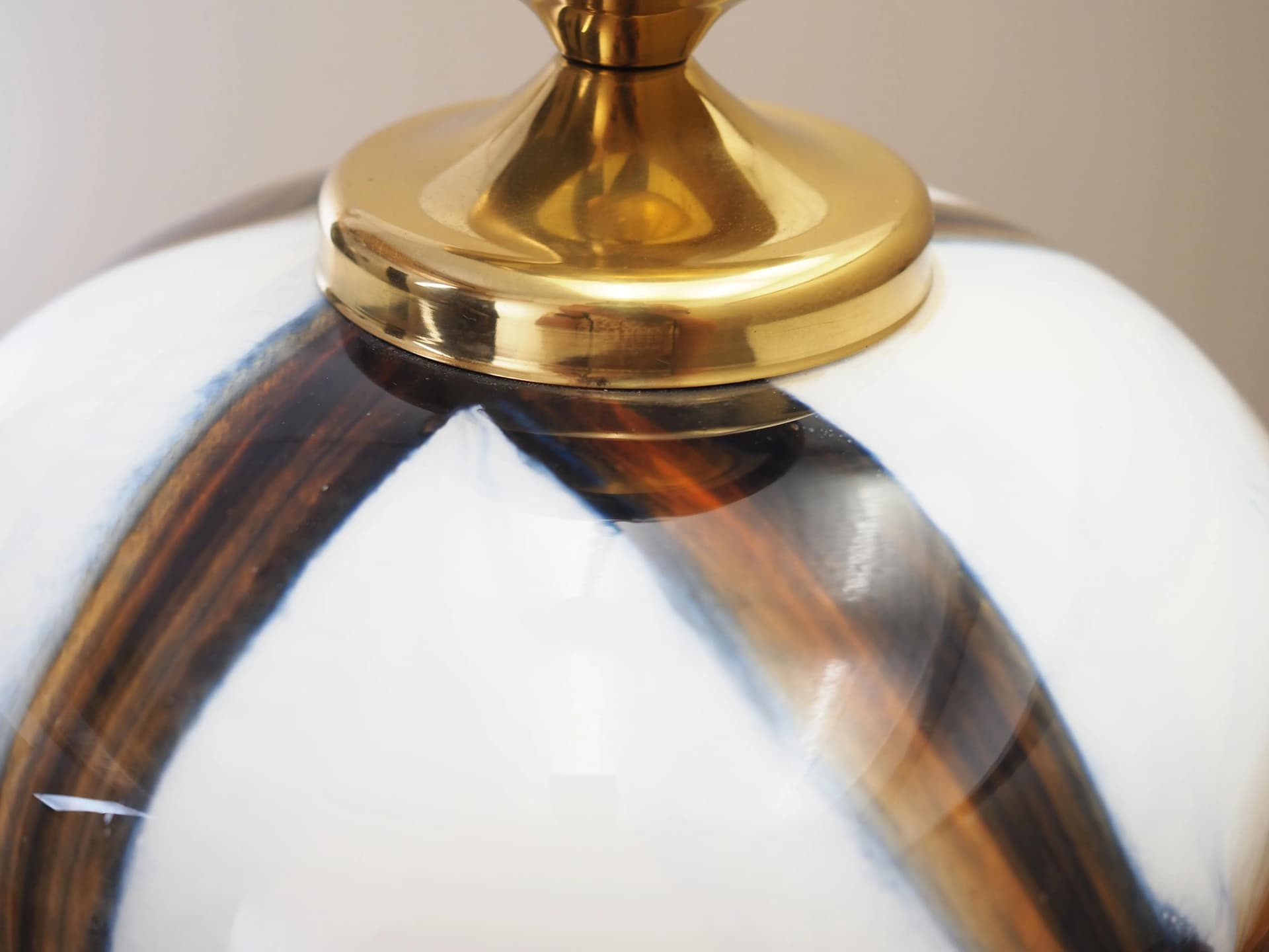 Lampa wisząca, biały brązowy, szkło metal, Dania, lata 70. - 42753