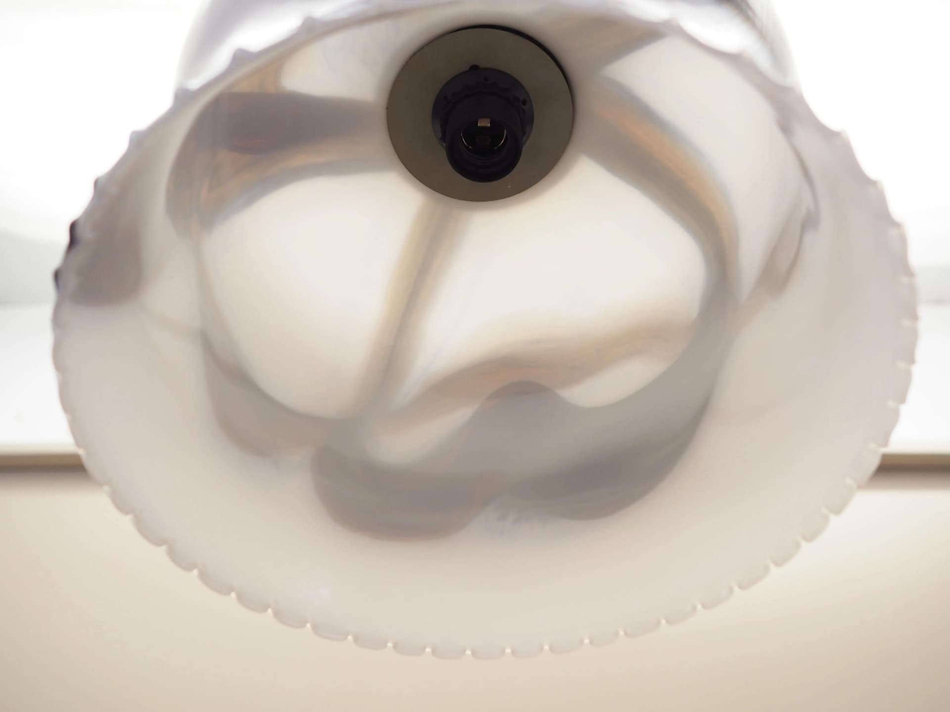 Lampa wisząca, biały brązowy, szkło metal, Dania, lata 70. - 42751