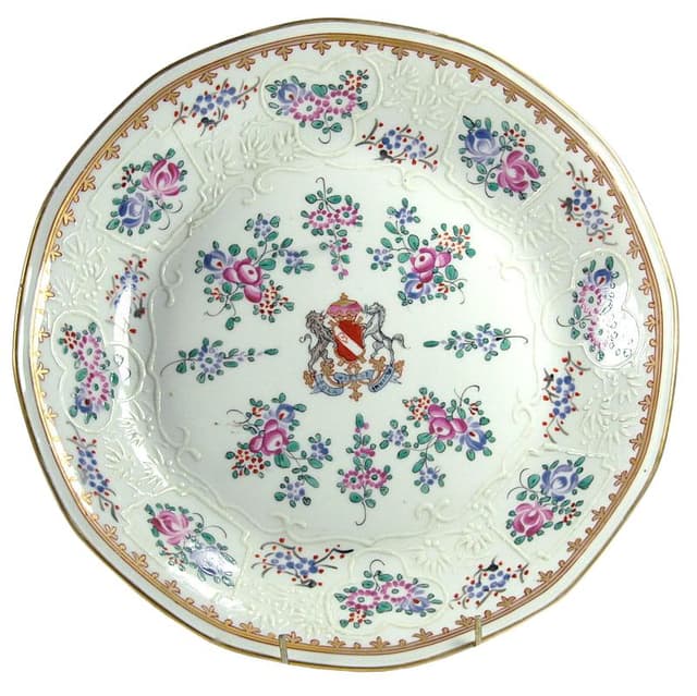 Heraldic platter, ivory white porcelain, Edme Samson, France, 19th c. - DIMENSION