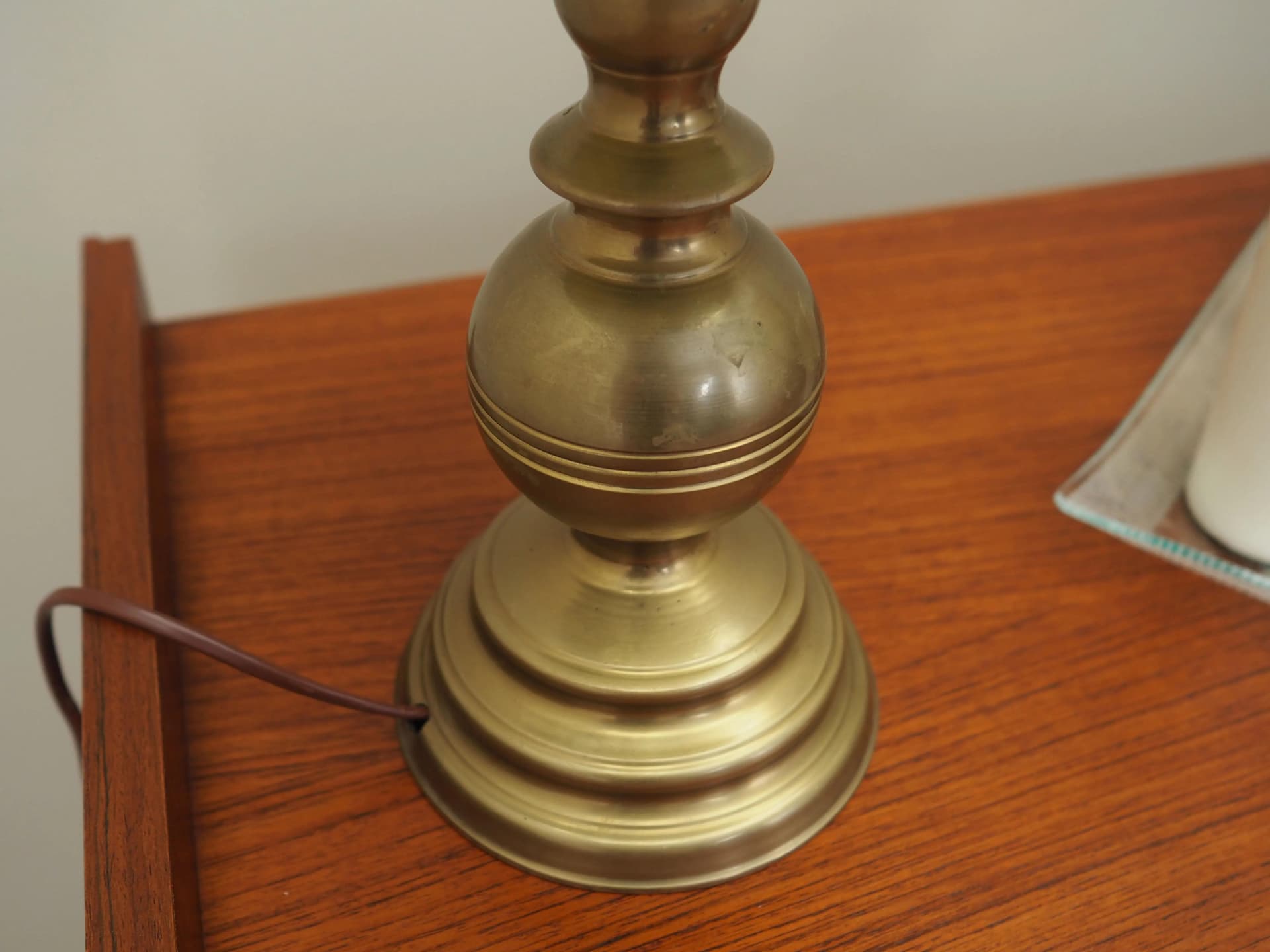 Komplet lampek nocnych, mosiądz złoty, tkanina zielona, Dania, lata 70. - 42732