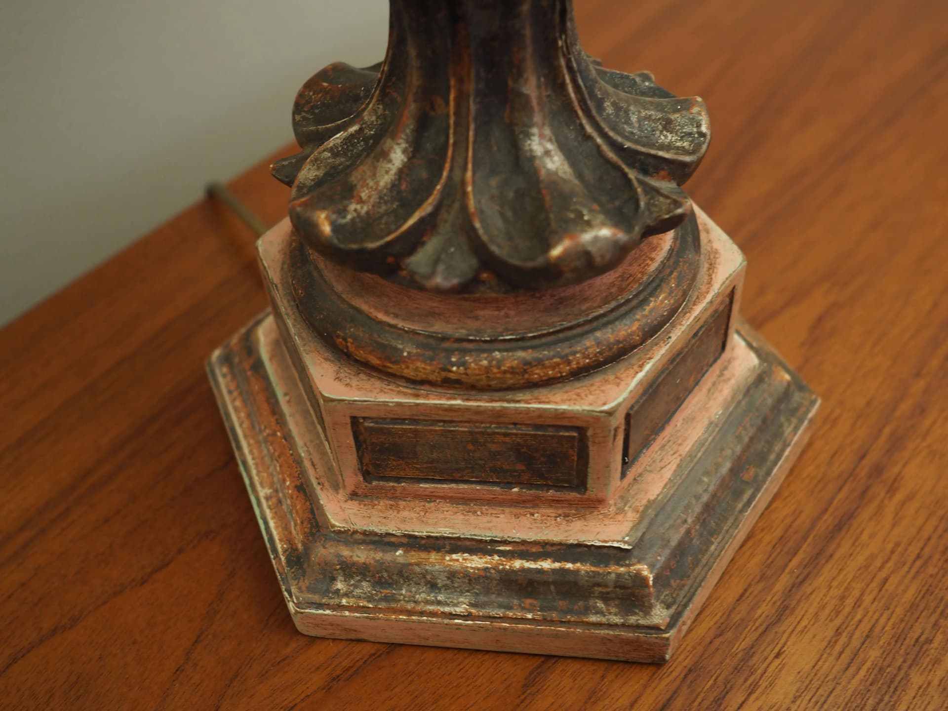 Lampa stołowa, ceramika róż, Dania, lata 70. - 42716