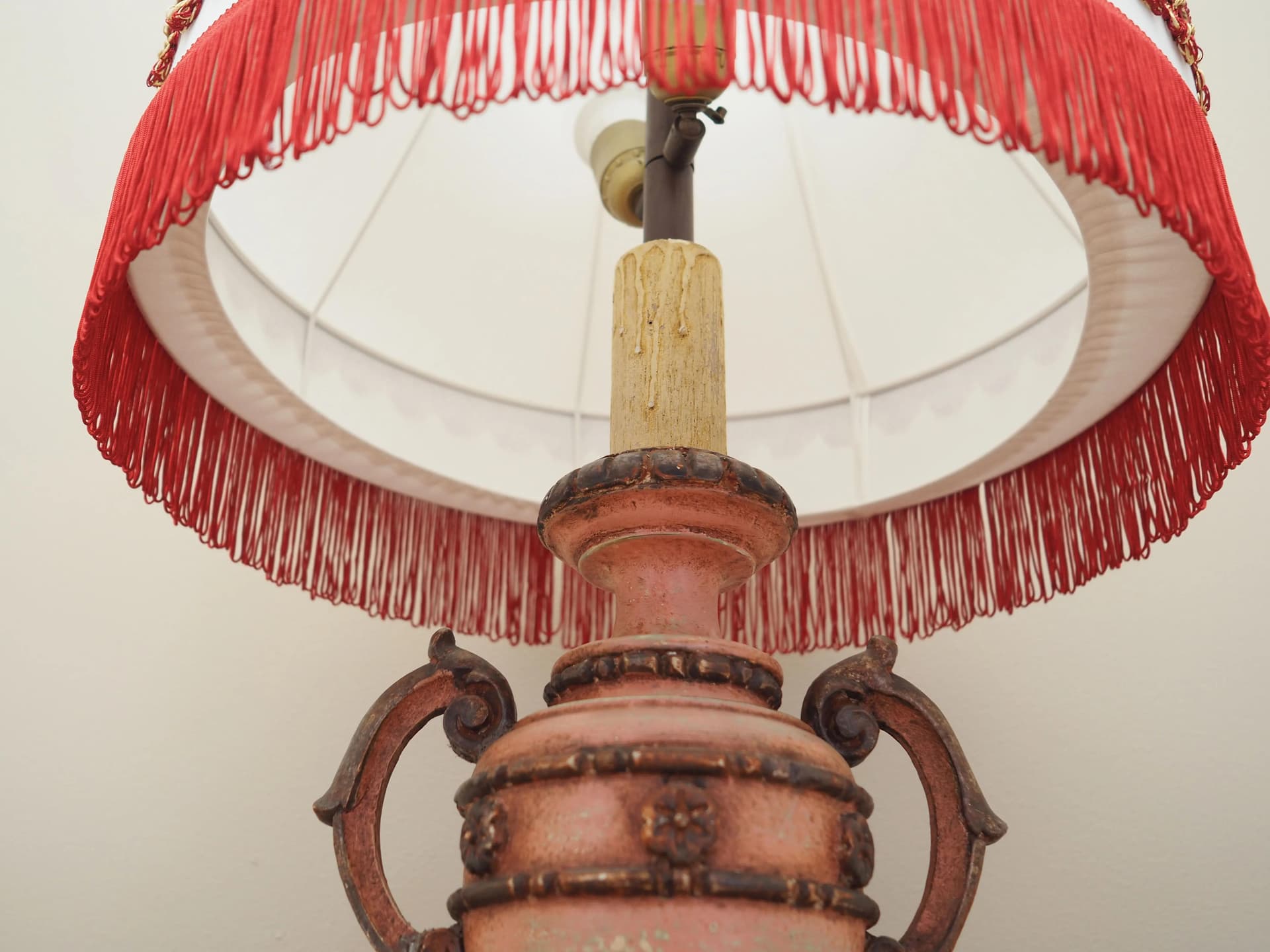 Lampa stołowa, ceramika róż, Dania, lata 70. - 42715