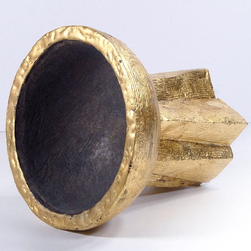 Sculptural centerpiece, golden ceramic, by J. Wysocka-Panasiewicz, Poland, 21st c. - 41541