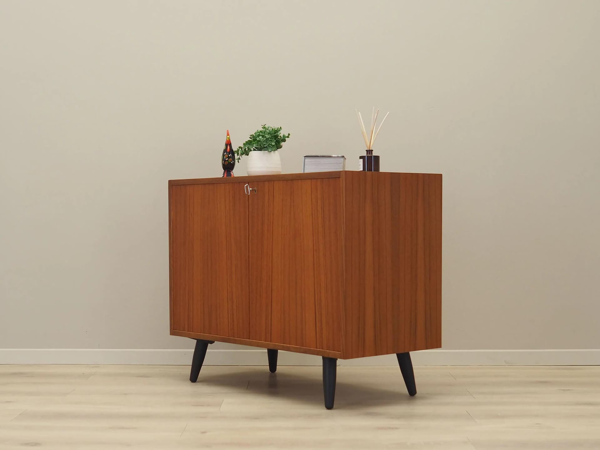 Szafka, mahoń ciemny, Szwecja, lata 70. - 42642