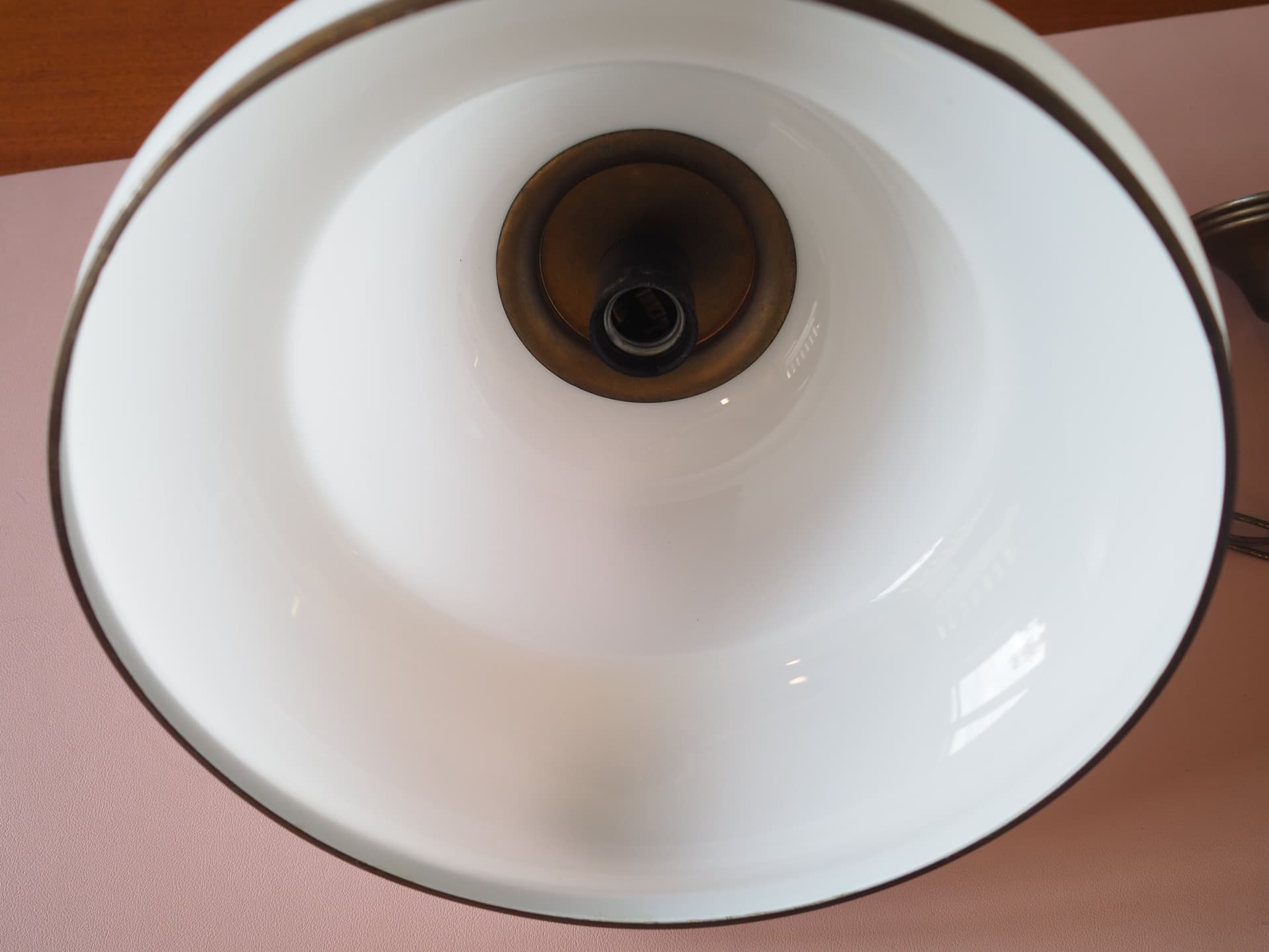 Lampa wisząca, skandynawski design, szkło białe, Skandynawia, lata 70. - 50901