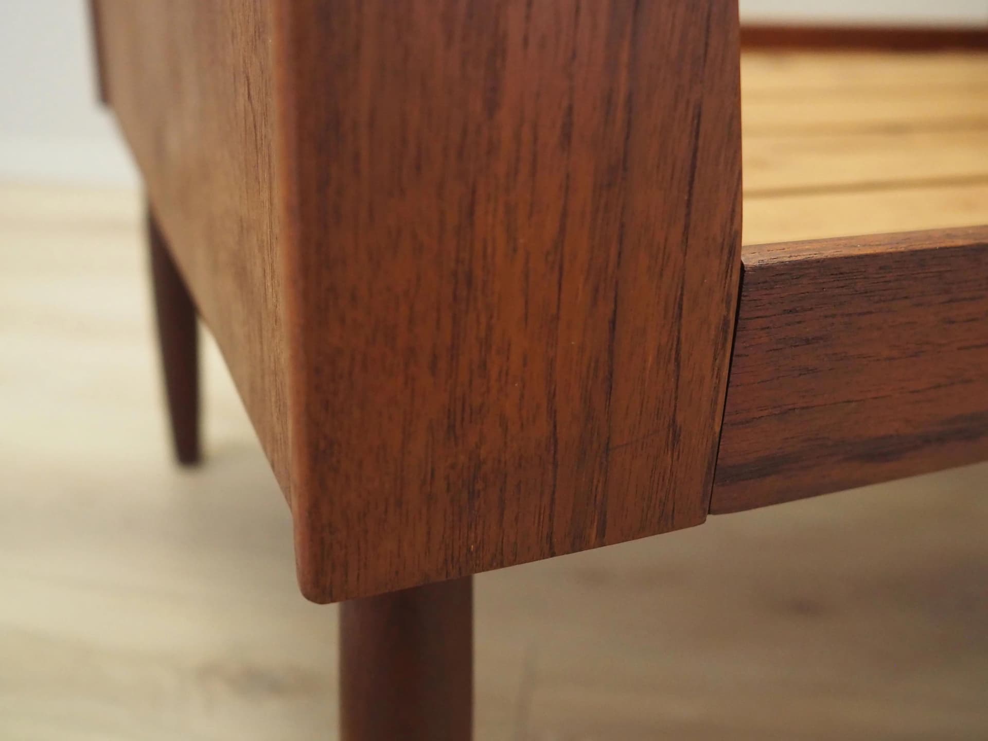 Children’s bed, brown teak, Denmark, 1970s. - 42626