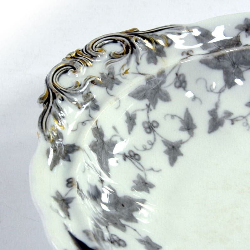 Serving Dish Bryonia, ivory white, faience, Utzschneider & Cie, Sarreguemines, France, late 19th/early 20th c. - 41396