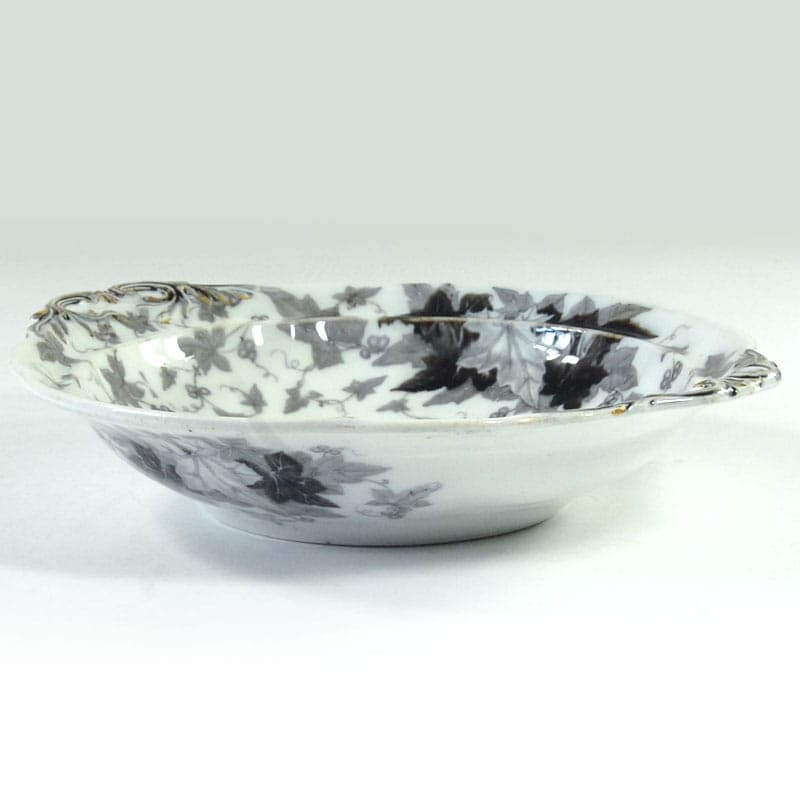 Serving Dish Bryonia, ivory white, faience, Utzschneider & Cie, Sarreguemines, France, late 19th/early 20th c. - 41399