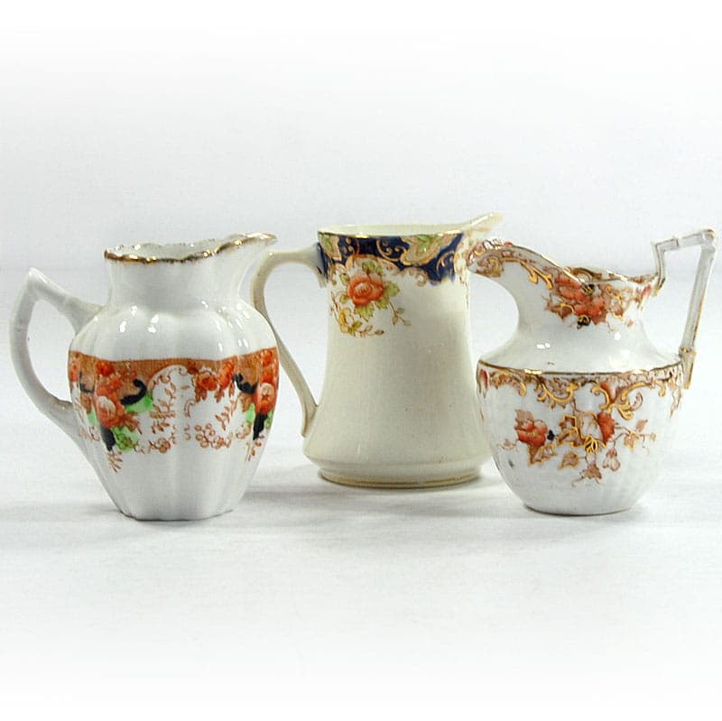 Kremowobiałe fajansowe dzbanuszki dekoracyjne, Wielka Brytania, przełom XIX/XX w. - 41290