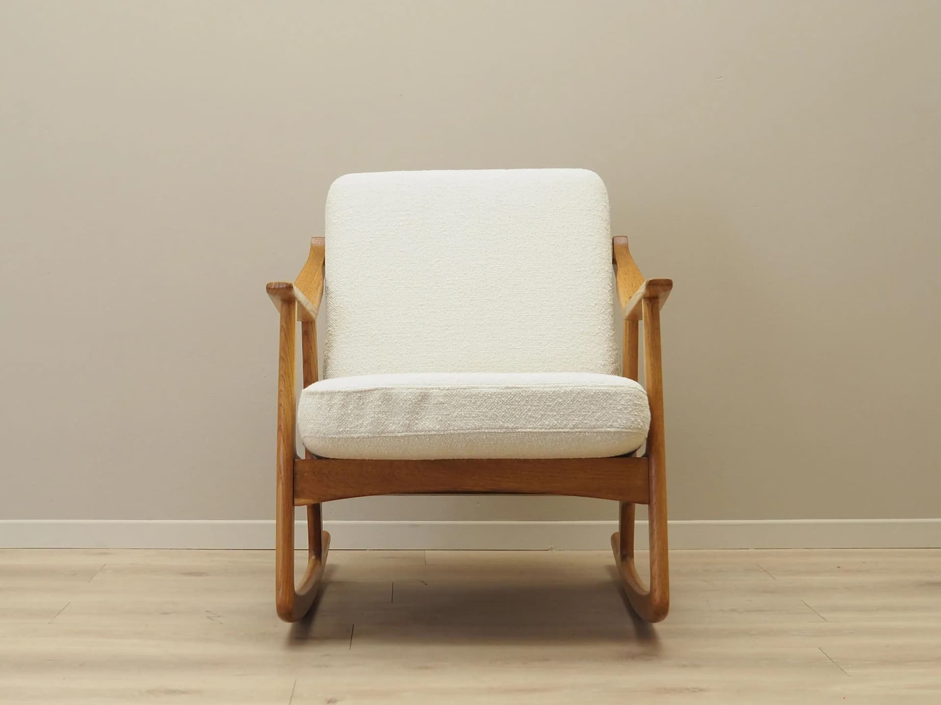Rocking chair, oak, ivory white, by H. Brockmann Petersen, Randers Møbelfabrik, Denmark, 1960s. - 42434