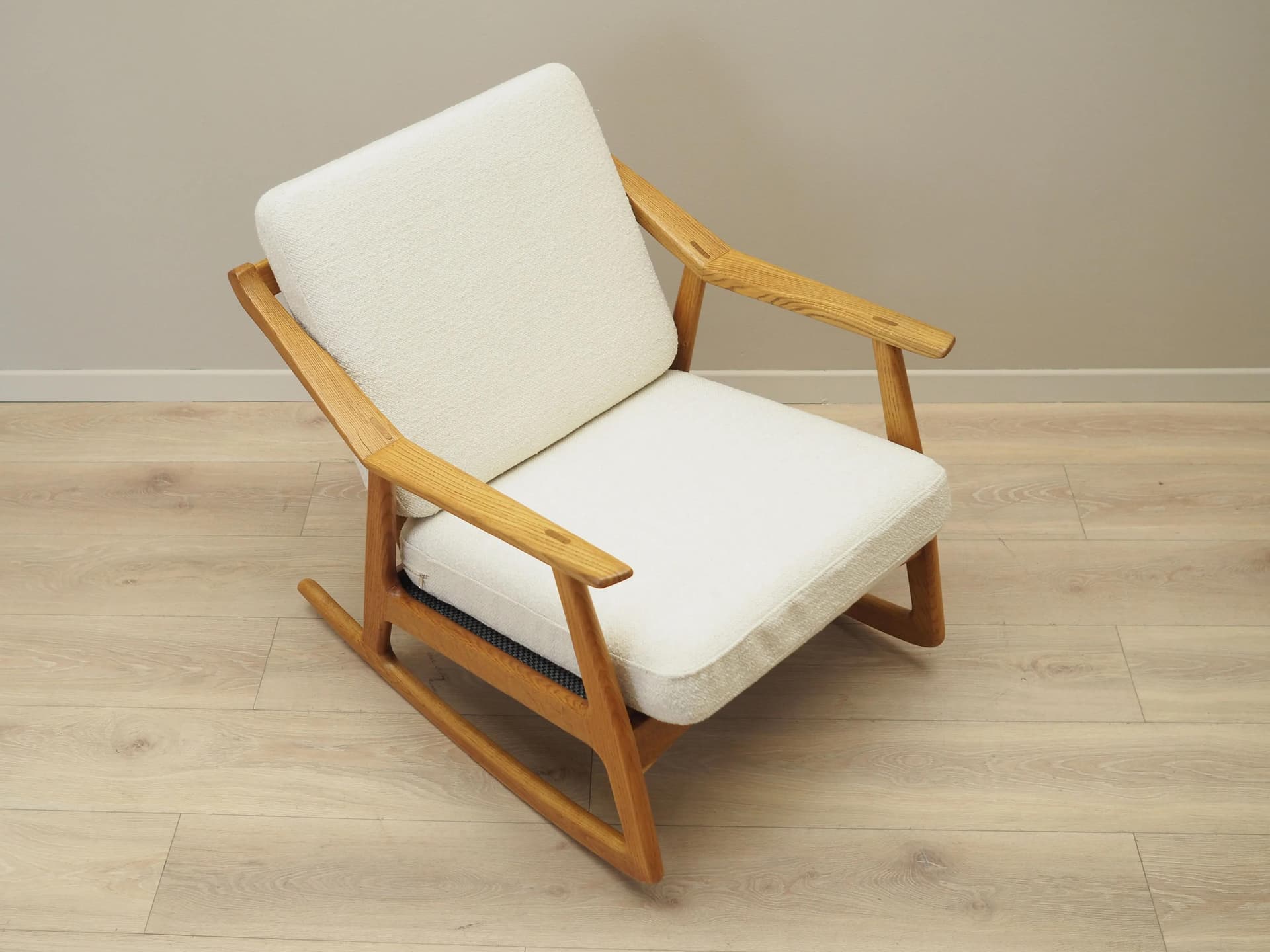 Rocking chair, oak, ivory white, by H. Brockmann Petersen, Randers Møbelfabrik, Denmark, 1960s. - 42441