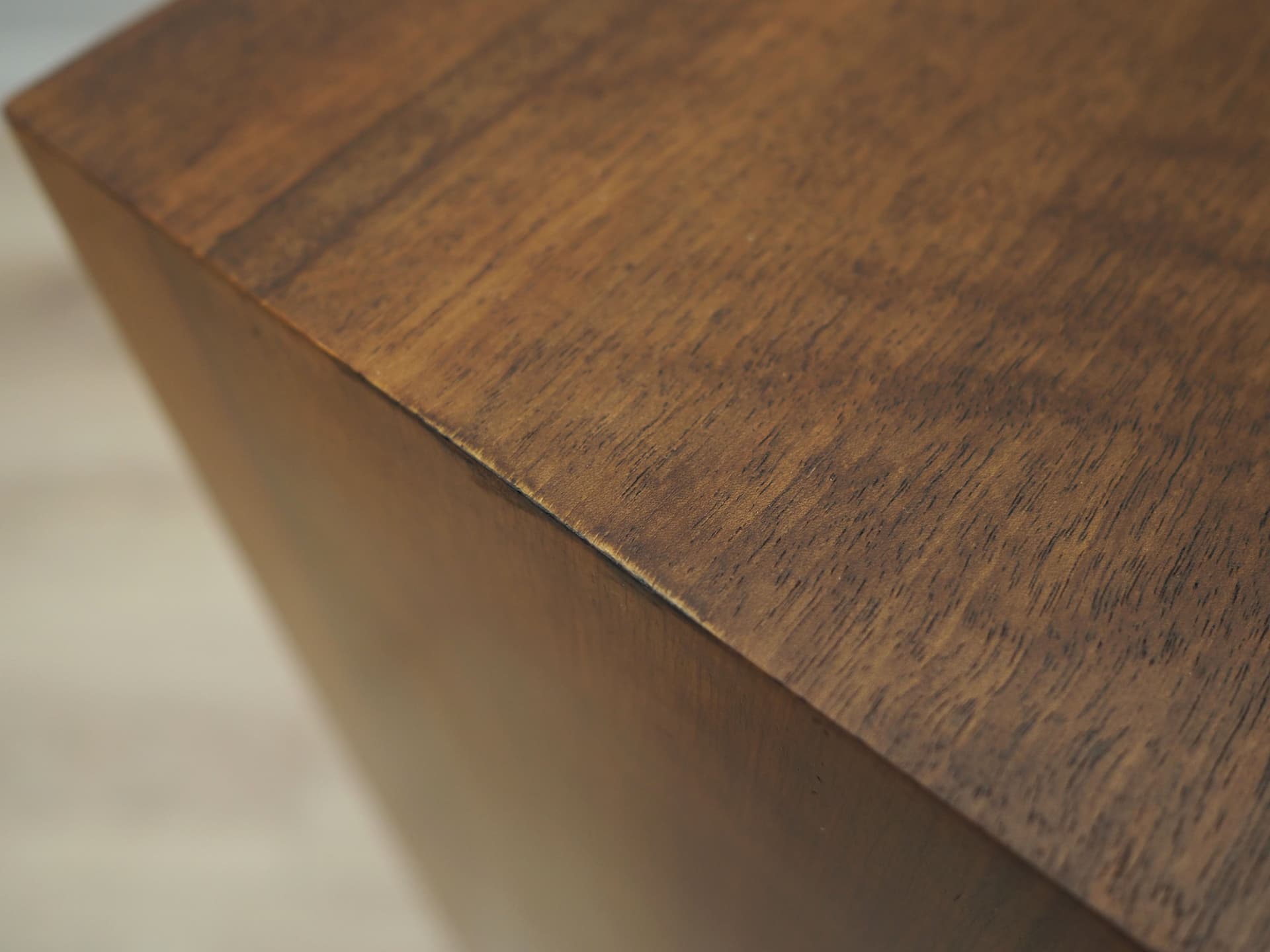 Szafka, orzech, proj. B. Mogensen, Dania, lata 60. - 51591