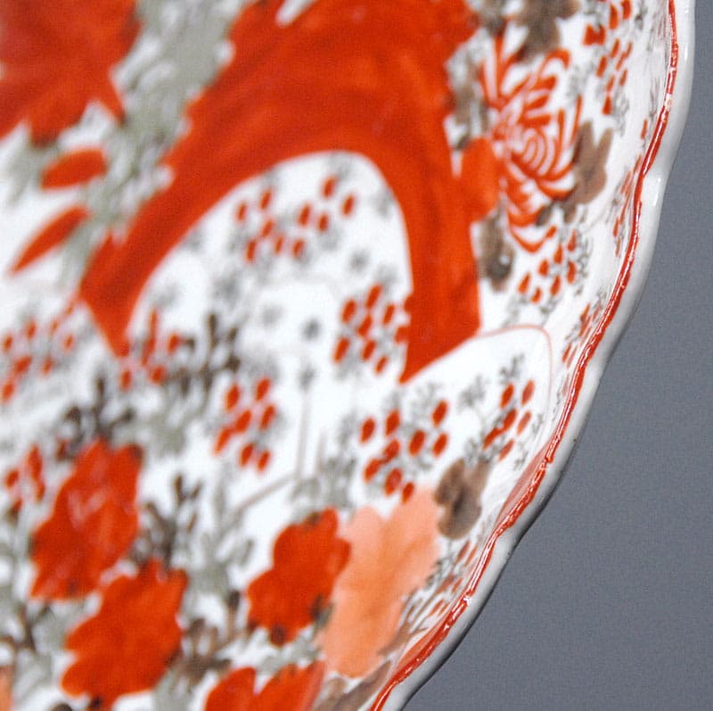 Decorative Hand-Painted Platter, Red, Faience, Japan, Early 20th c. - 42038