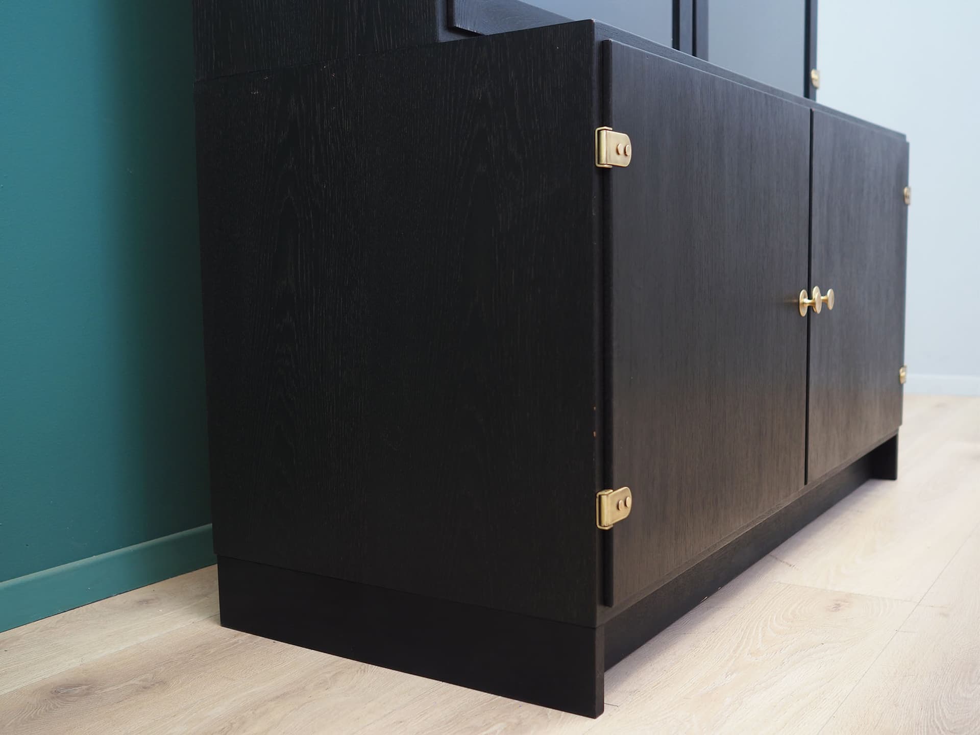 Kredens, dąb brązowy ciemny, proj. B. Mogensen, Dania, lata 60. - 51520