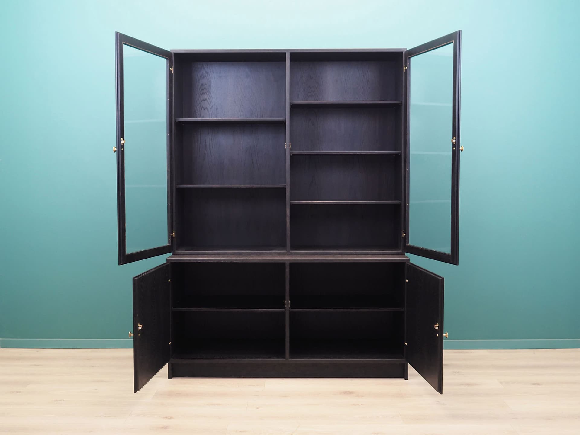 Kredens, dąb brązowy ciemny, proj. B. Mogensen, Dania, lata 60. - 51519