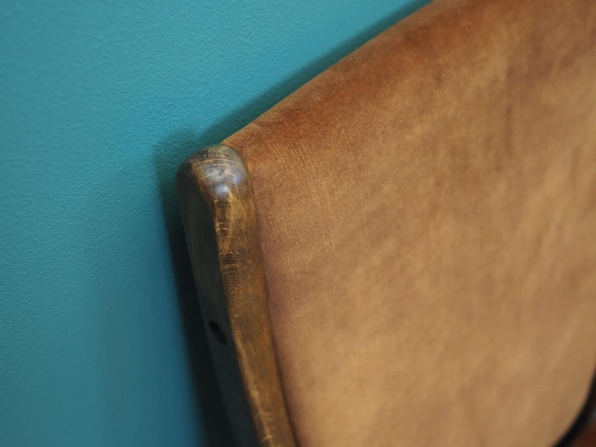 Komplet sześciu krzeseł, buk koniakowy, Dania, lata 60. - 43347