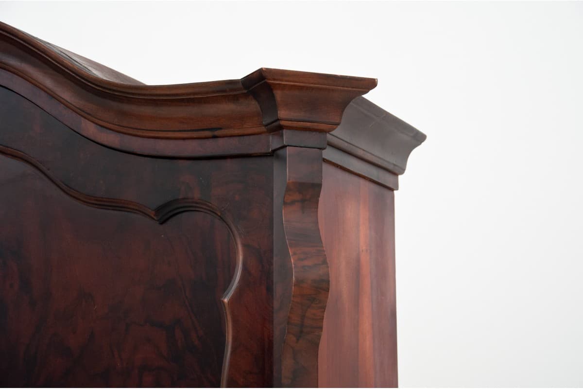 Ciemnobrązowa szafa Chippendale, Europa Zachodnia, lata 60. - 47589