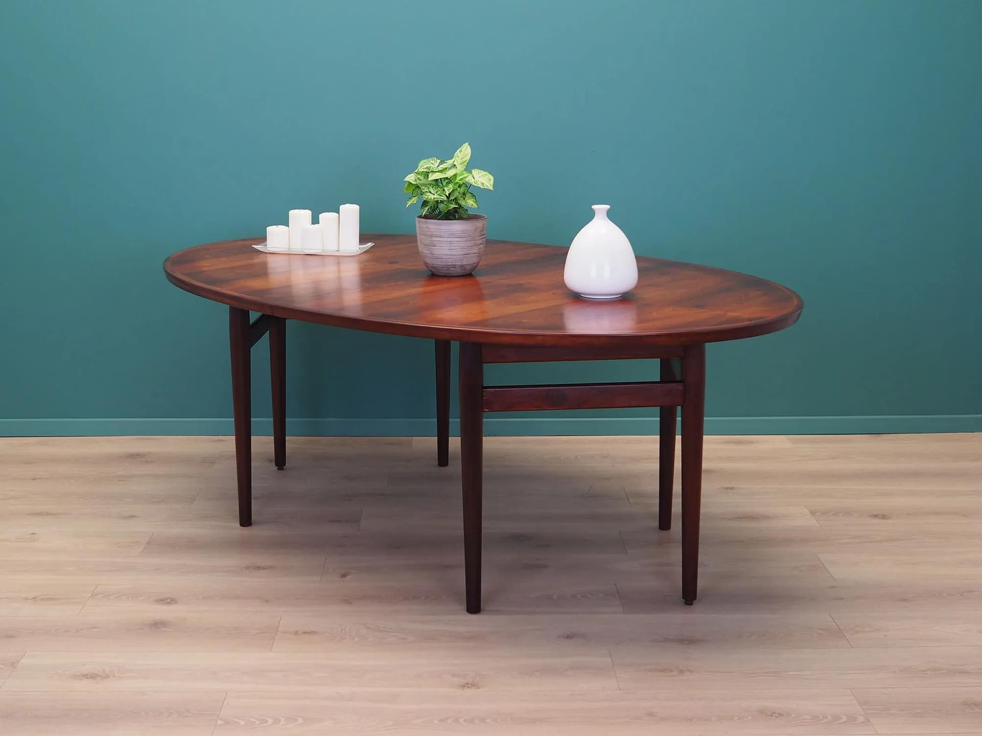 Oval table, brown rosewood, by A. Vodder, Sibast, Denmark, 1950s. - 44385
