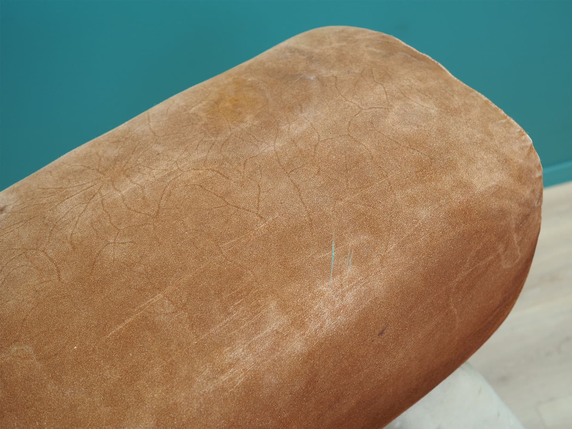 Koń gimnastyczny, skóra brązowa, drewno, Dania, lata 80. - 50503