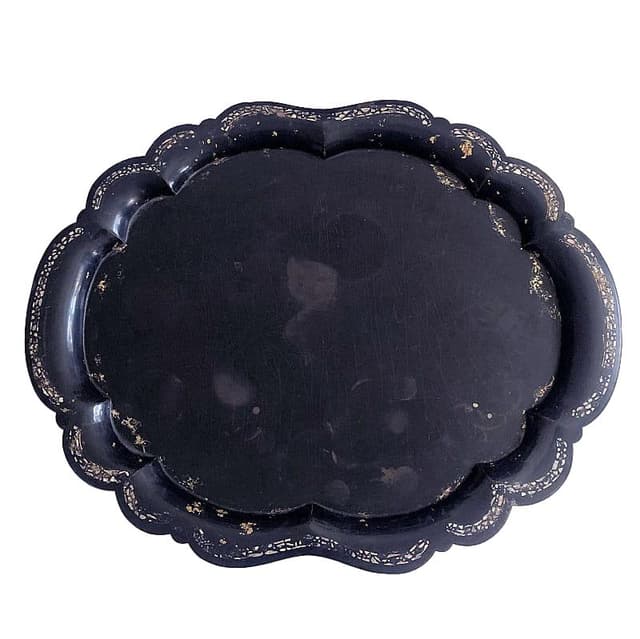 Czarna taca papier-mâché, dla Jennens & Bettridge, Wielka Brytania, poł. XIX w. - WYMIARY