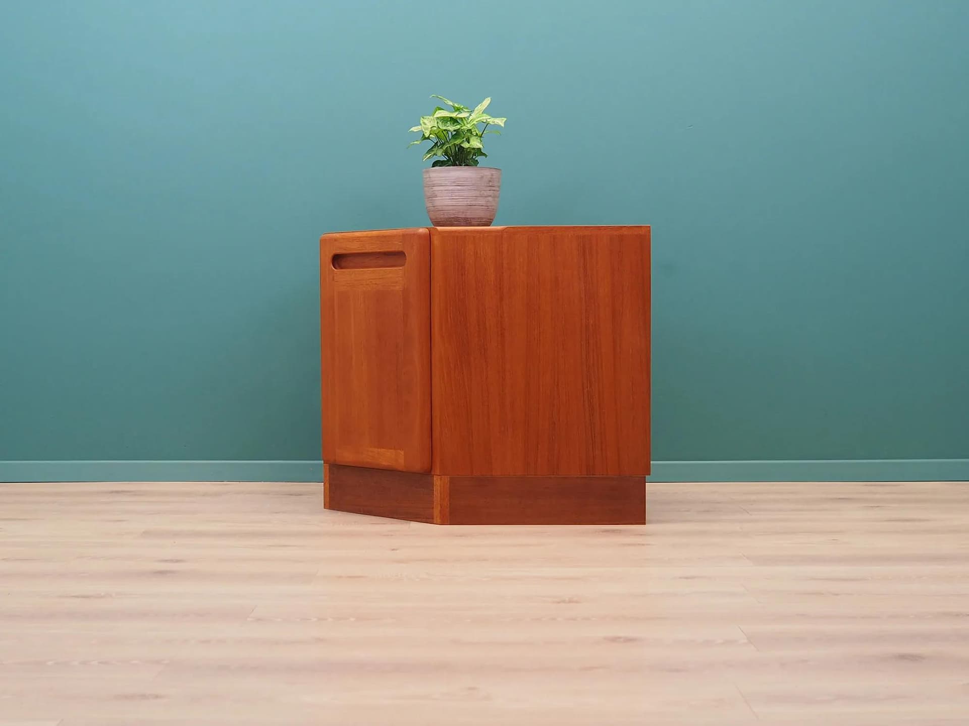 Szafka, teak brązowy, Dania, lata 70. - 44349