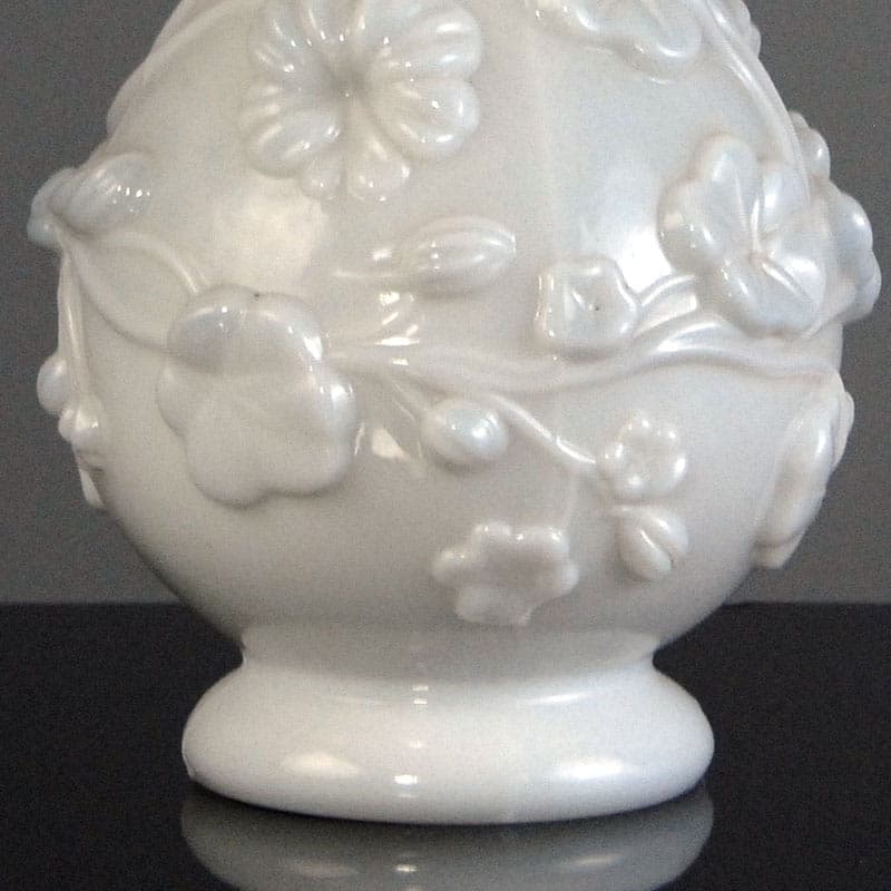 Table Lamp, opaline glass Ivory White, Baccarat, France, 1840s. - 44512