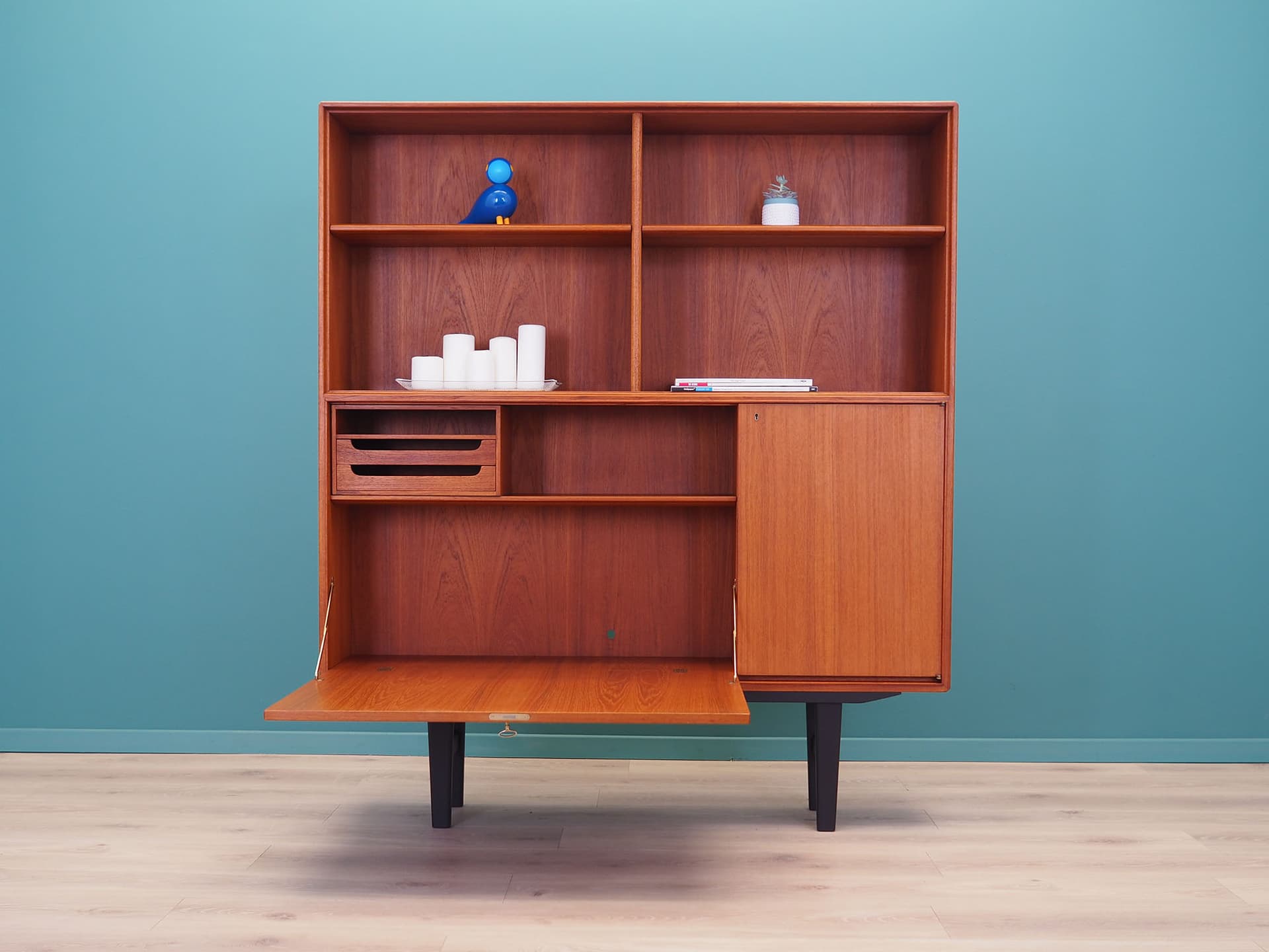 Bookcase, brown teak, by B. Fridhagen, Bodafors, Sweden, 1960s. - 50441