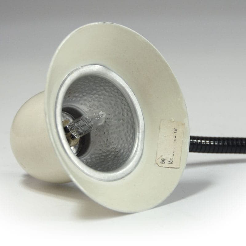 Desk lamp postmodern, ivory white metal, Veneta Lumi, Italy, 1980s. - 44477