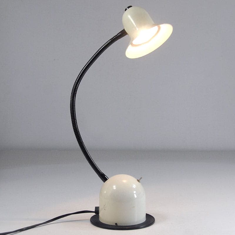 Desk lamp postmodern, ivory white metal, Veneta Lumi, Italy, 1980s. - 44471