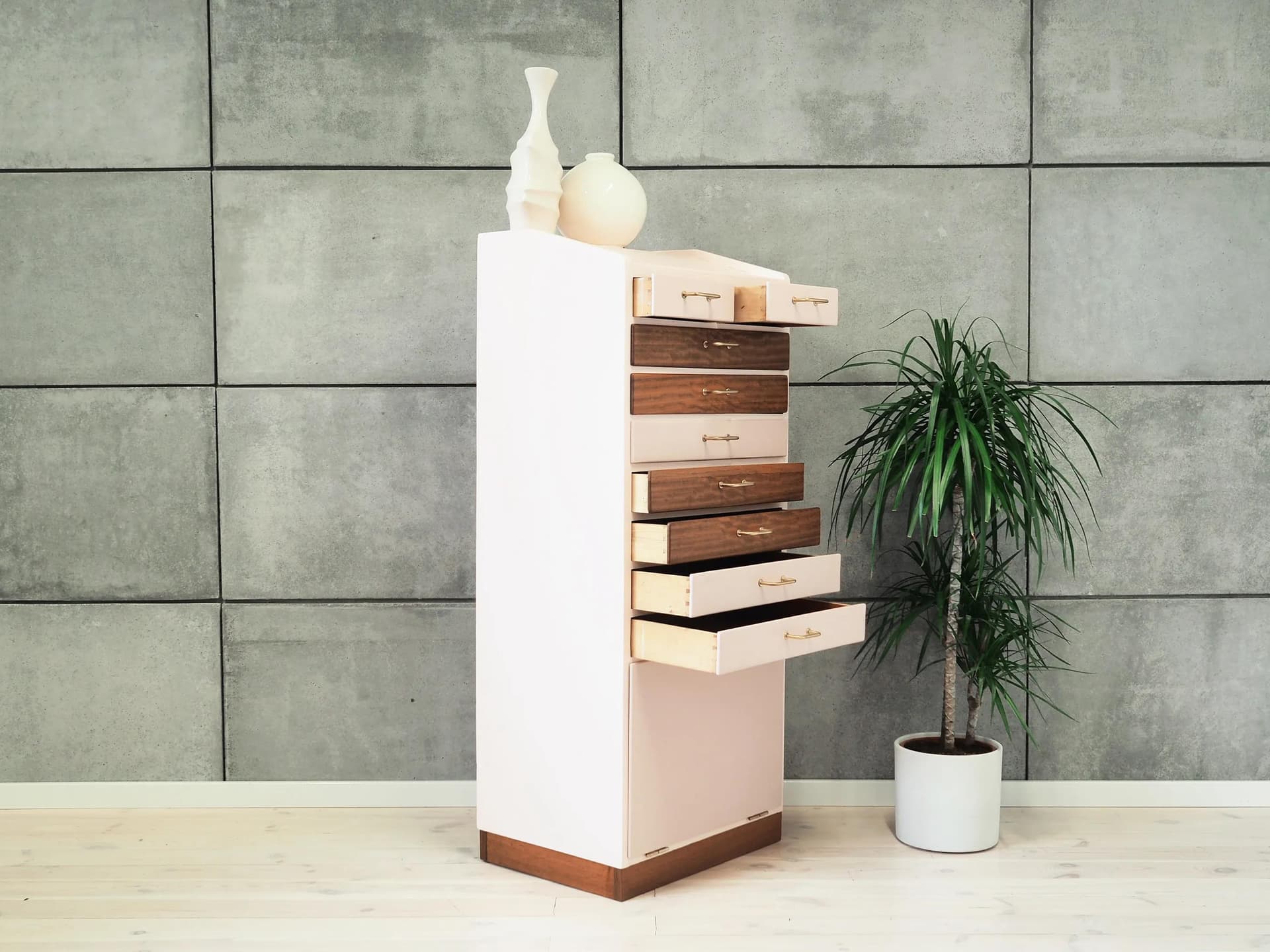 Chest of drawers, pastel pink, teak, Denmark, 1970s. - 44261