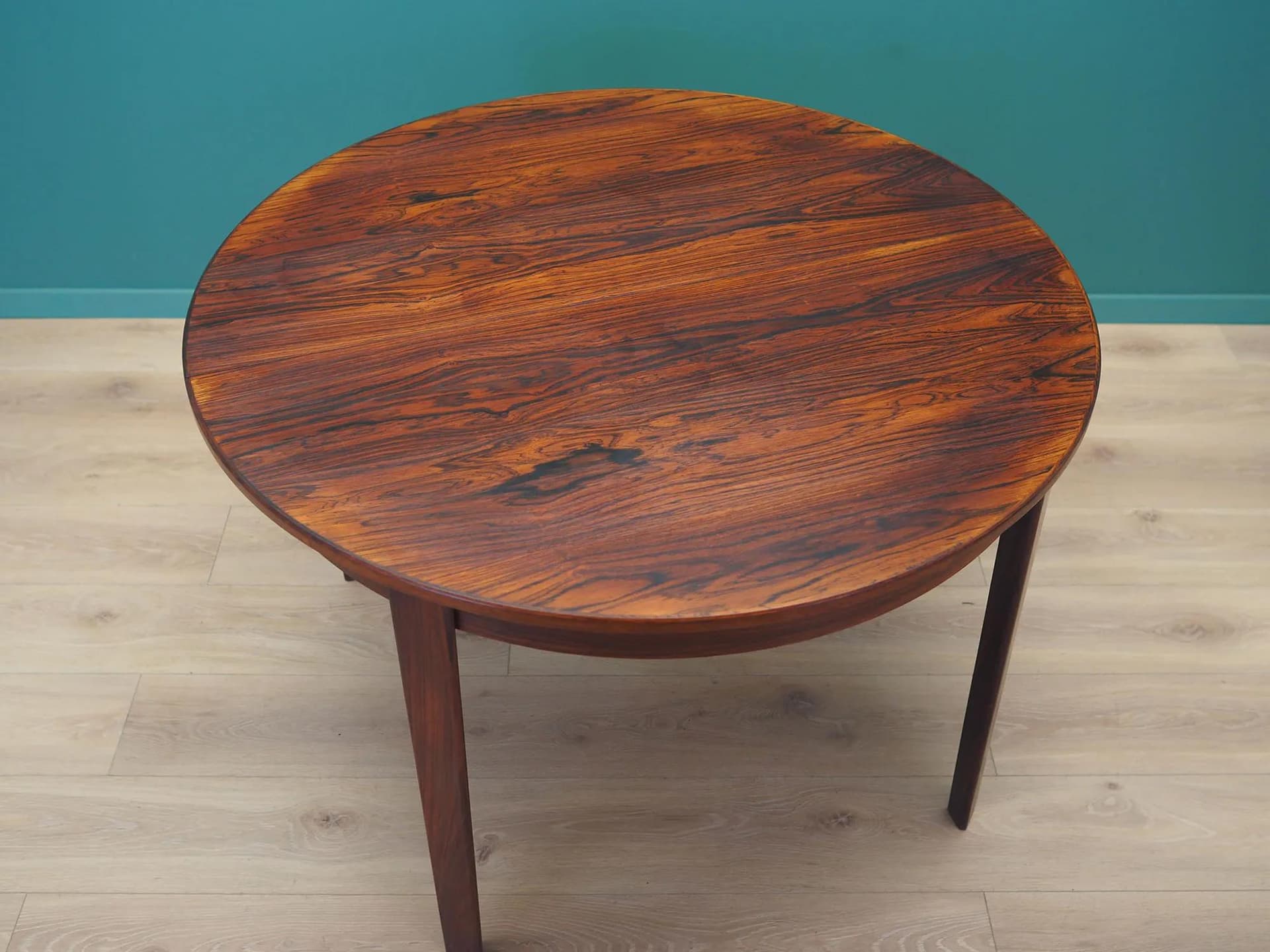 Round Table, brown rosewood, Denmark, 1960s - 44587