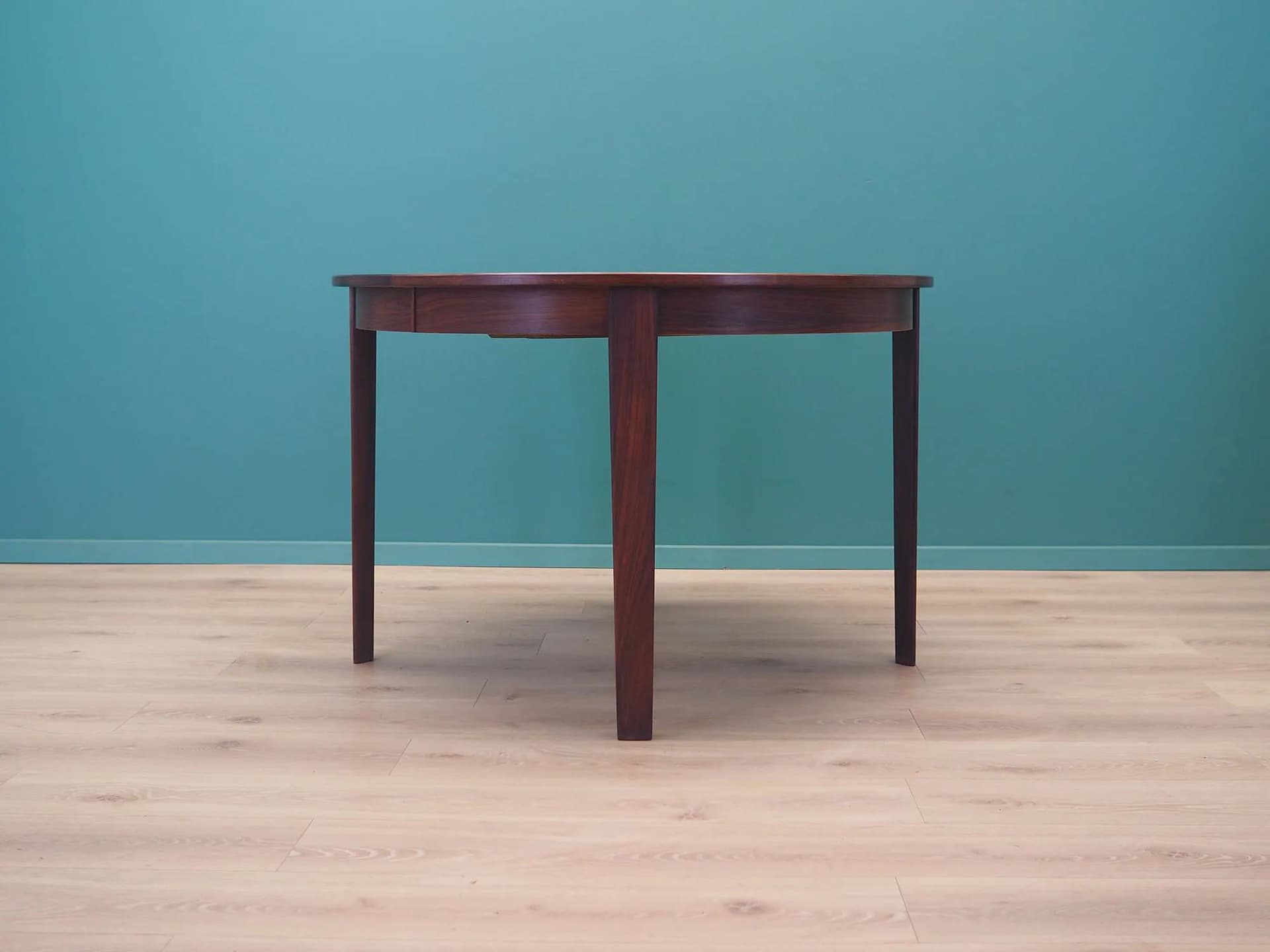 Round Table, brown rosewood, Denmark, 1960s - 44584