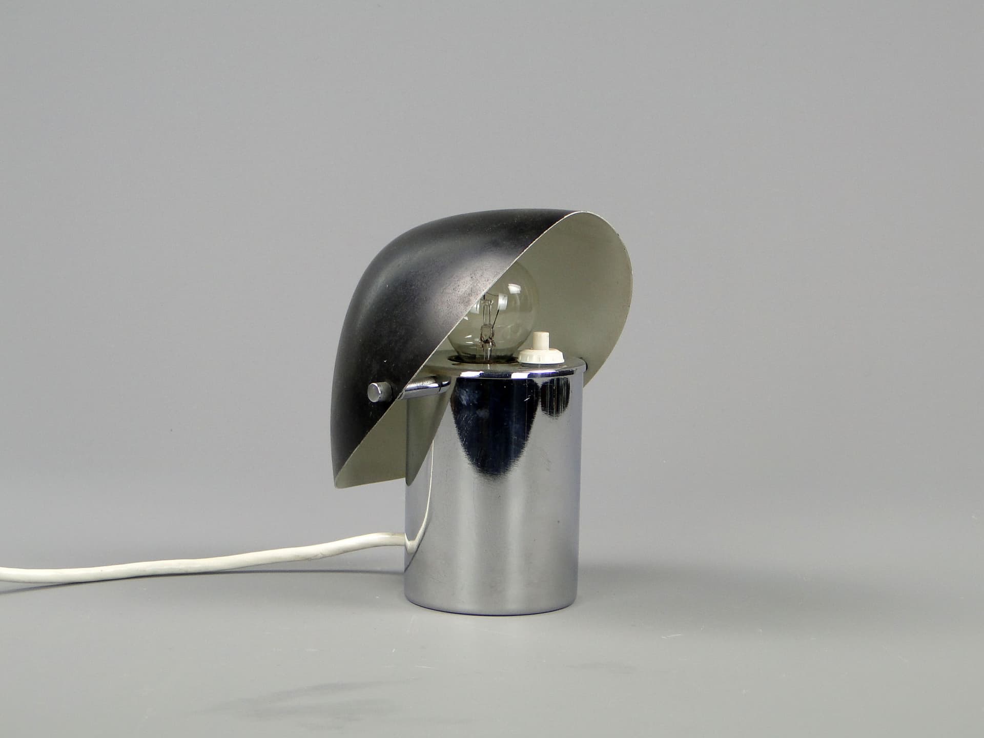 Table lamp 1630, silver chromed steel, by J. Hůrka, Napako, Czechoslovakia, 1950s - 44670