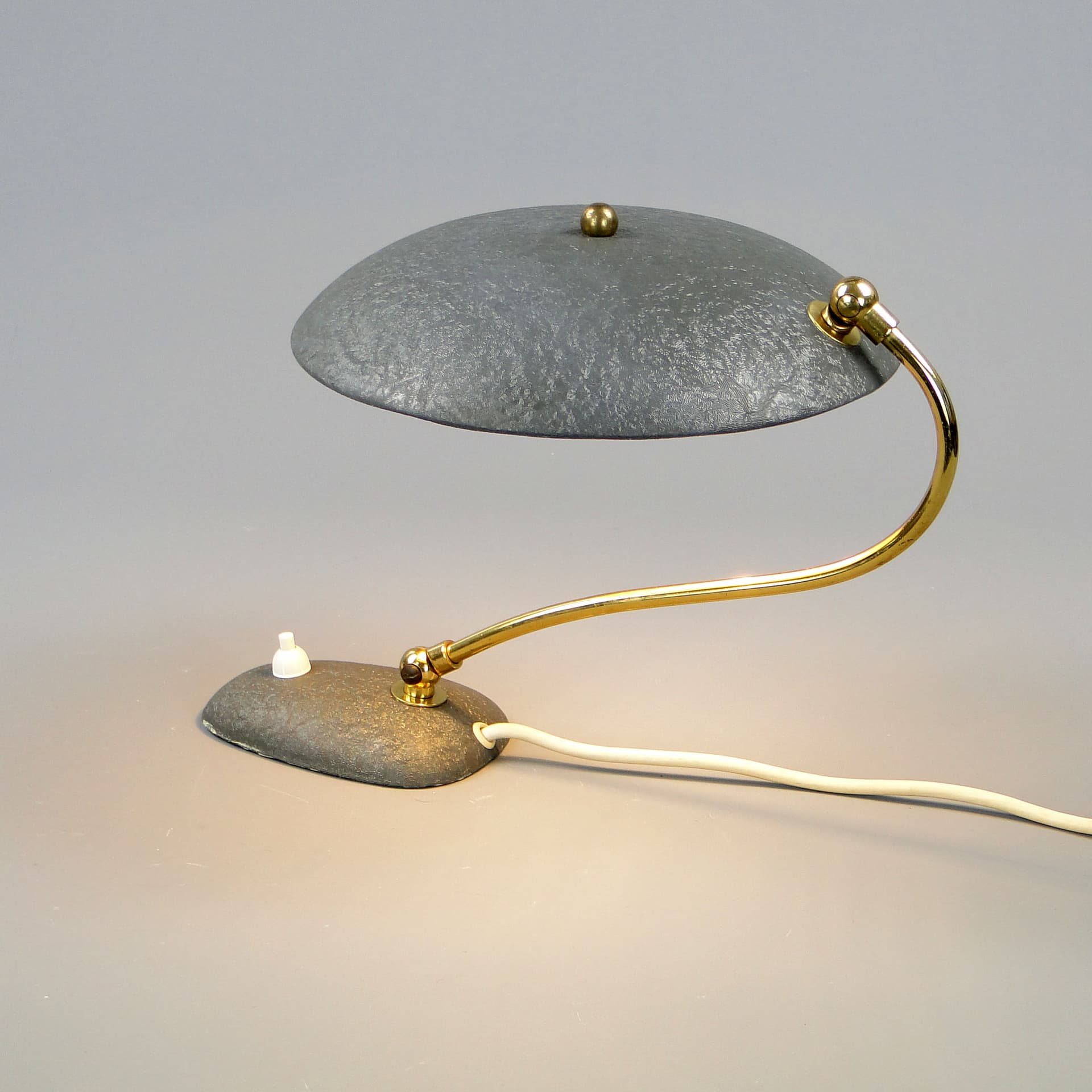 Desk lamp, silver metal, brass, Stilnovo, Italy, 1950s. - 44648